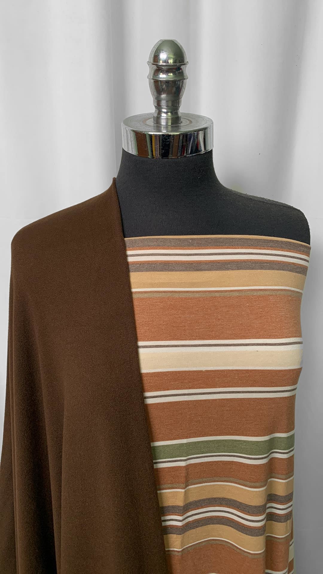 BROWN/STRIPES BUNDLE : 1.5YD Earth Stripes PRS & 2YD Brown Oakley SK : A2297