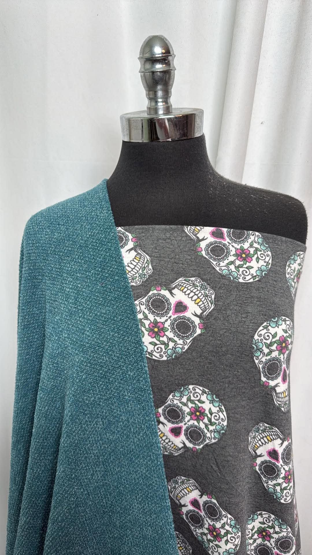 TEAL/SUGAR SKULLS BUNDLE : 2YD Teal Honeycomb SK & 2YD Sugar Skulls PRS FT : A31056