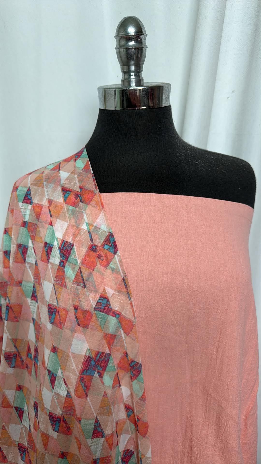 PEACH/DIAMOND GEO BUNDLE : 2YD Peach Crinkle Cotton Woven & 2YD Diamond Geo Chiffon : A30960