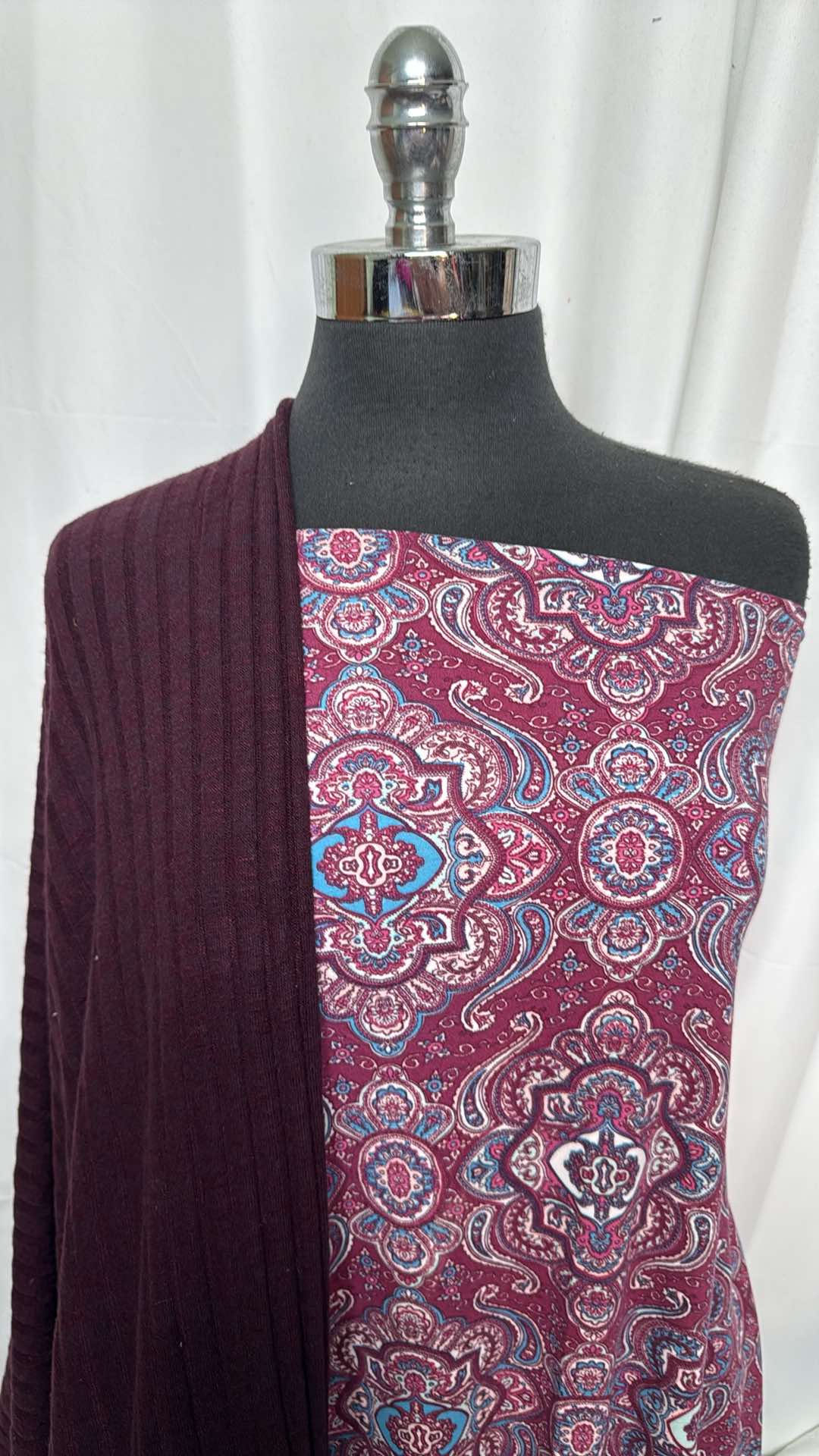 EGGPLANT/BURGUNDY MEDALLION BUNDLE : 1.5YD Burgundy Medallion DBP & 2YD Eggplant Rib Sweater : A27179