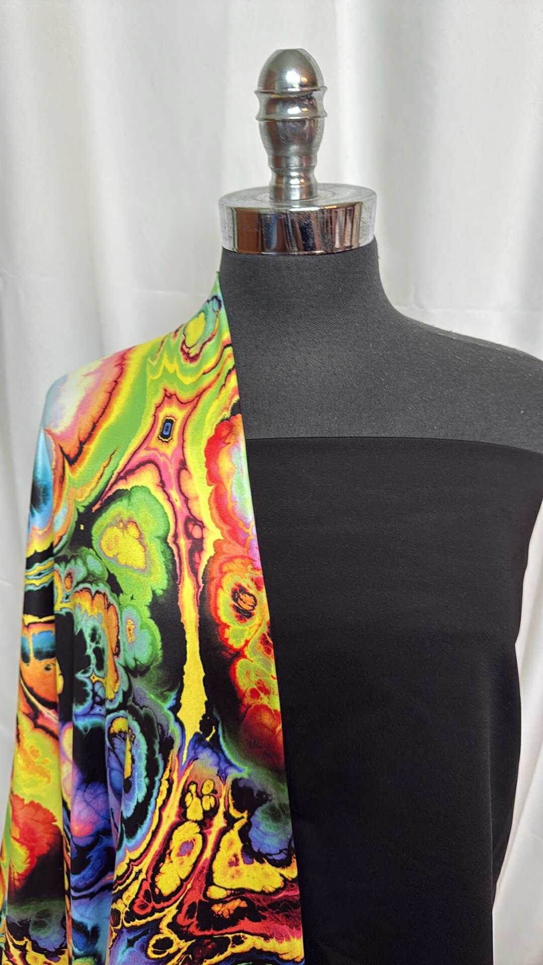 BLACK/THERMAL IMAGING BUNDLE : 1YD Black Japanese Ponte & 1.5YD Thermal Imaging DBP : A27796