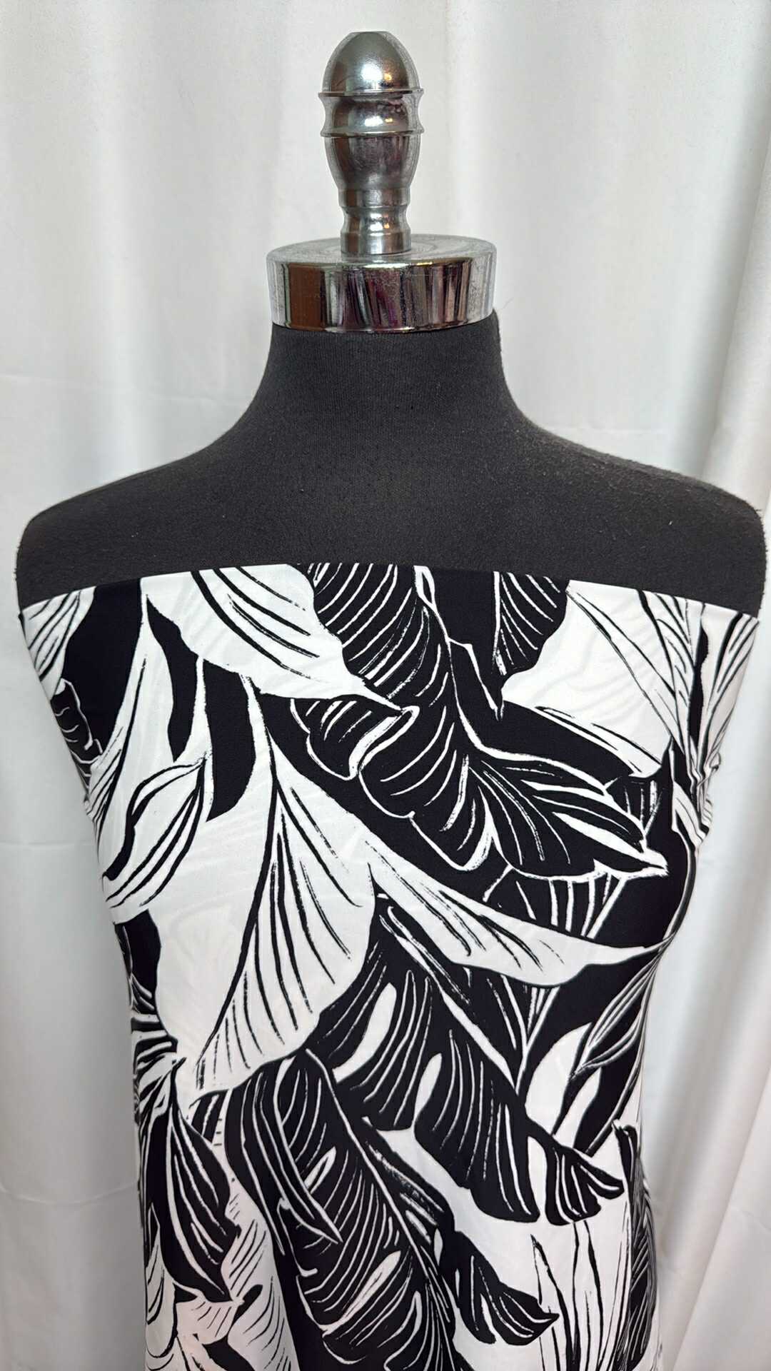 53 - Nylon/Spandex - 1.5 Yard Cut