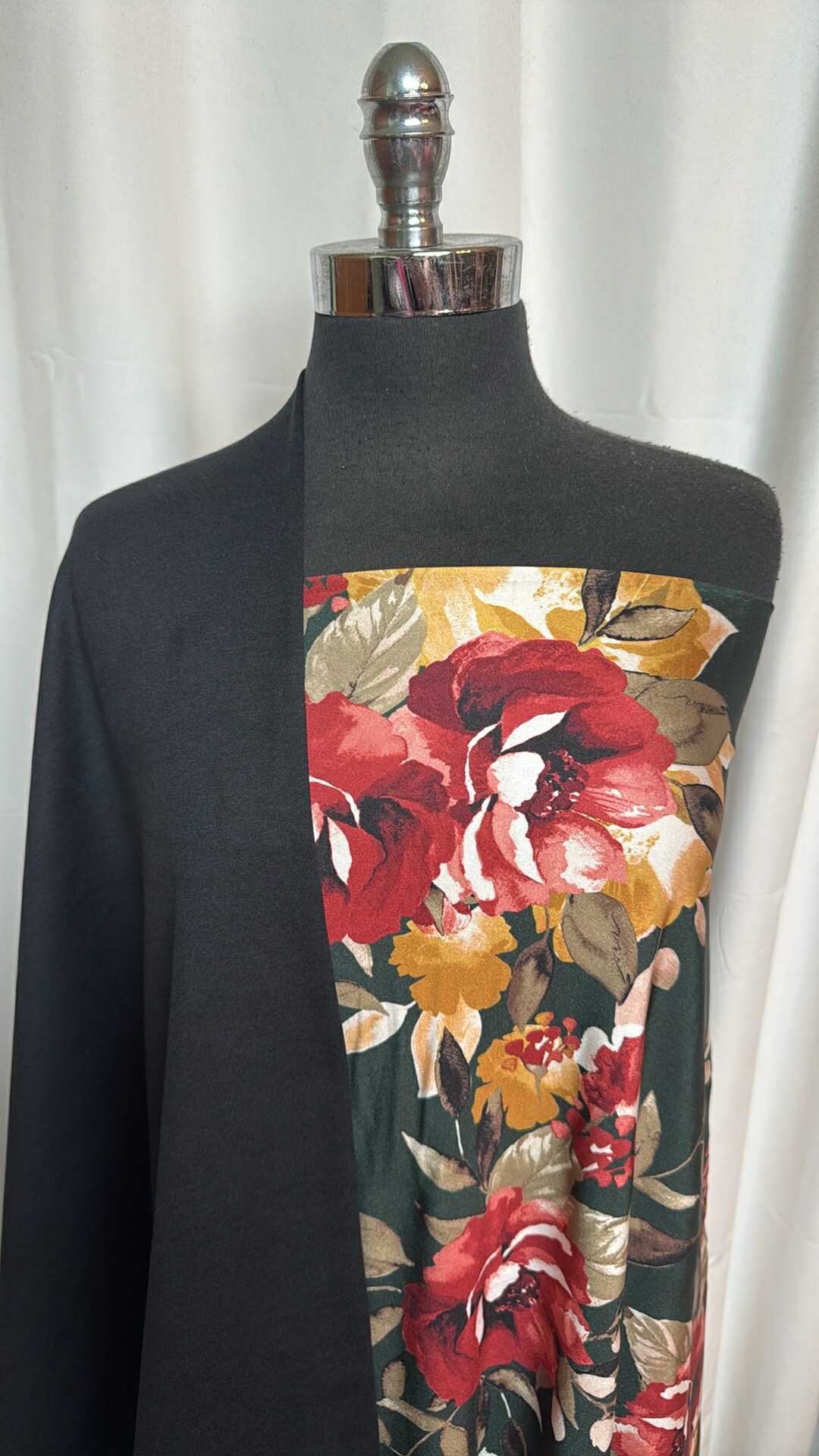 2-TONE BLACK/FLORAL BUNDLE : 1.5YD Black 2-Tone Peached PF & 2YD Floral Yoga PF : A28711