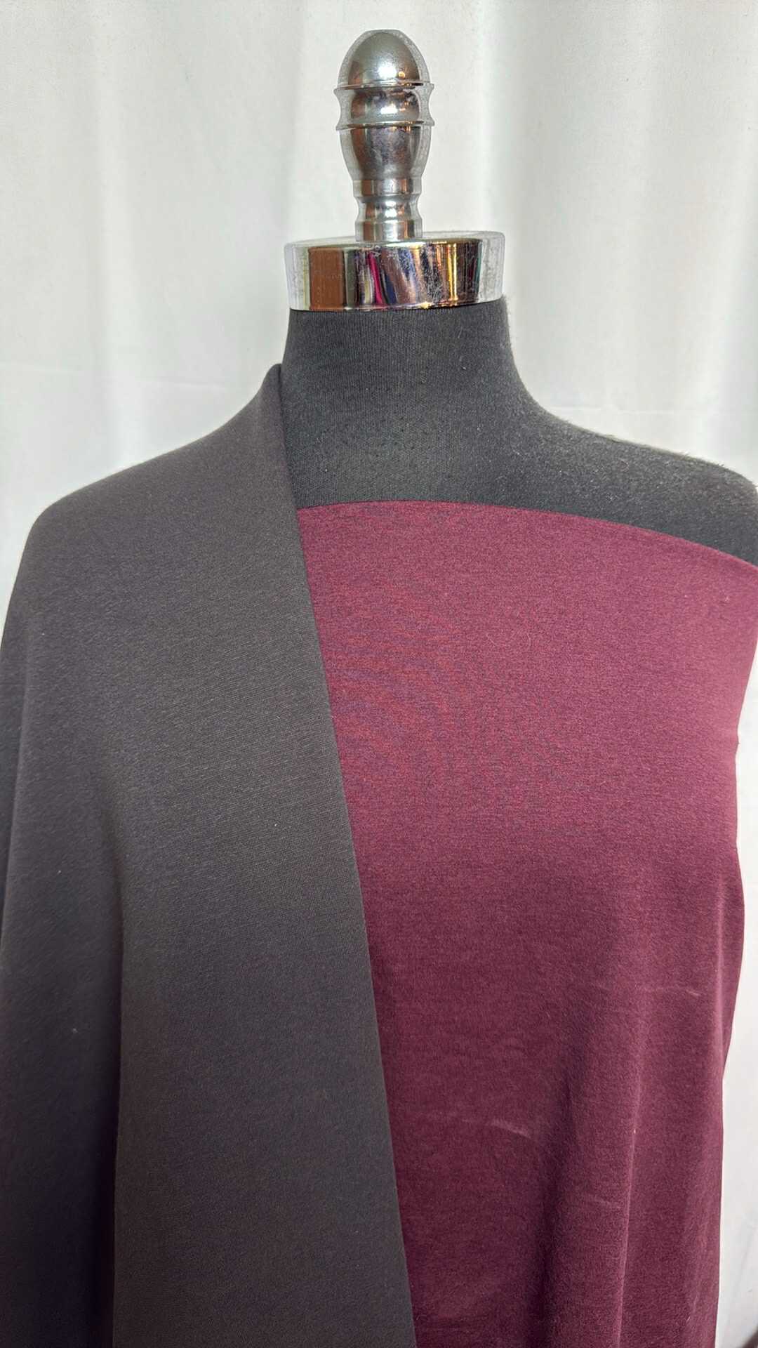 BLACK/DEEP BORDEAUX BUNDLE : 1.5YD Deep Bordeaux Peached PF & 1YD Black SuperPlush : A29090