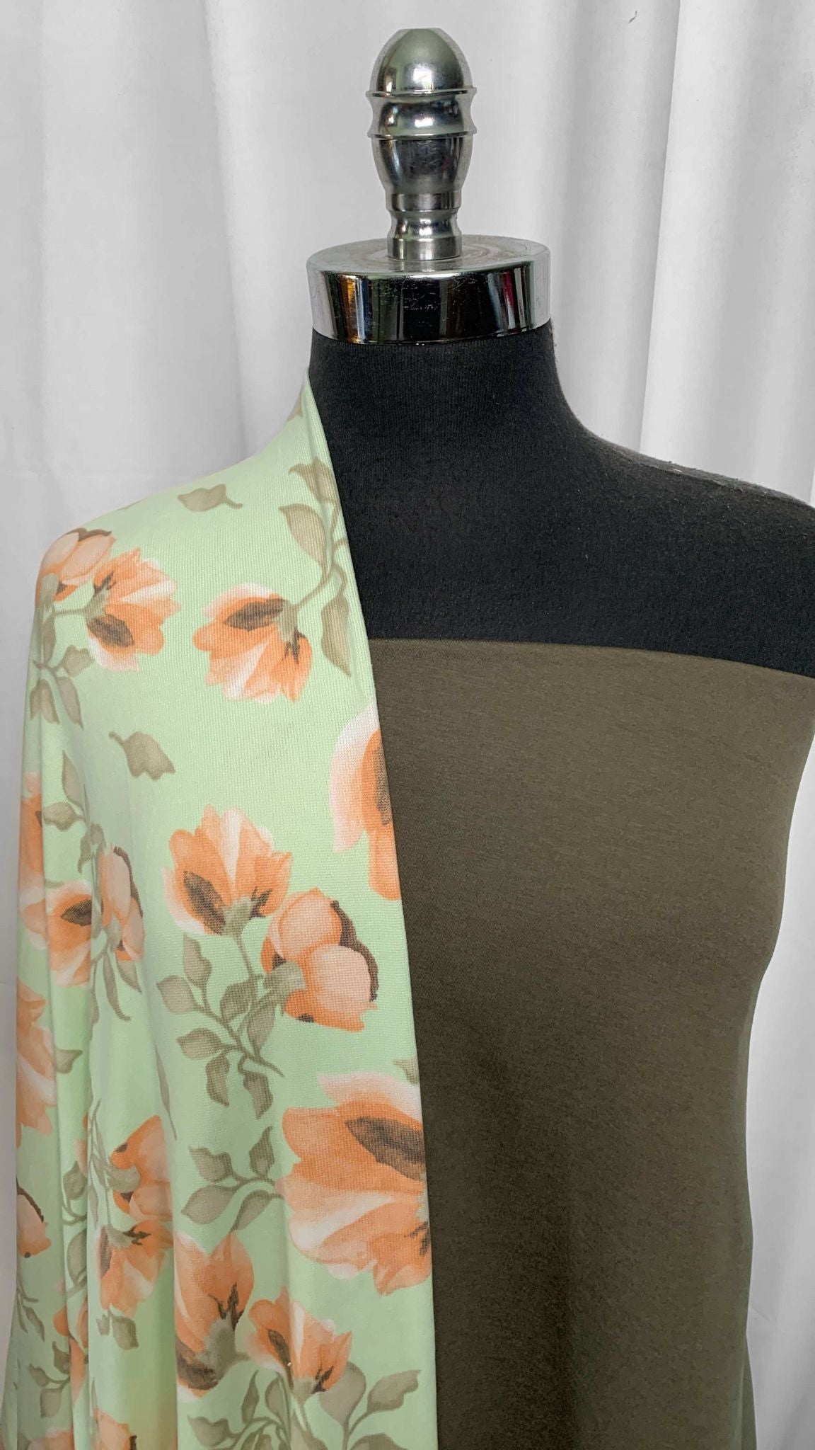 MOSS/GREEN FLORAL BUNDLE : 2YD Green Floral Oakley SK & 1YD Moss Peached PF : A25607