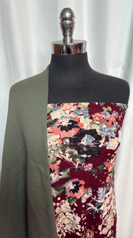 BURGUNDY FLORAL BUNDLE : 2YD Burgundy Floral Bulgari & 2YD Sweatshirt Fleece (72" Wide) : A28699