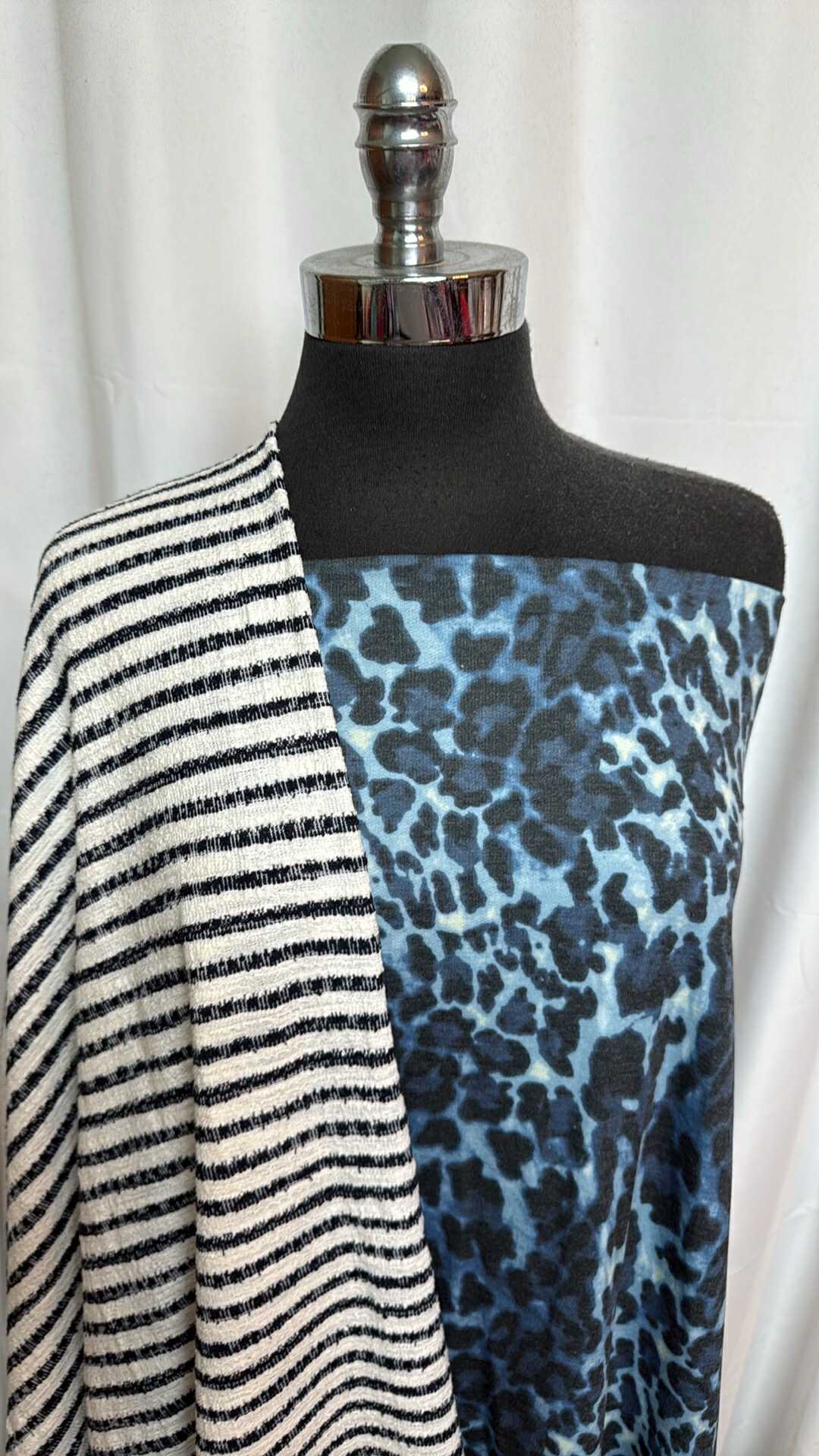 BLUE LEOPARD/STRIPE BUNDLE : 2YD Blue Leopard PRS FT & 2YD Stripe Cotton-Blend DK : A28452