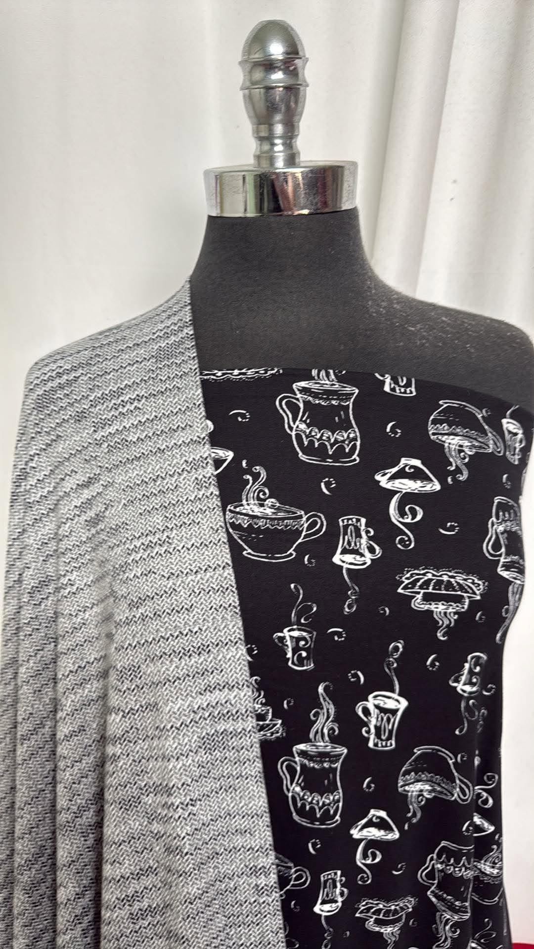 "KNITTED"/BLACK DRINKS BUNDLE : 2YD Black Drinks DBP & 2YD "Knitted" Print Brushed Hacci SK : A30949