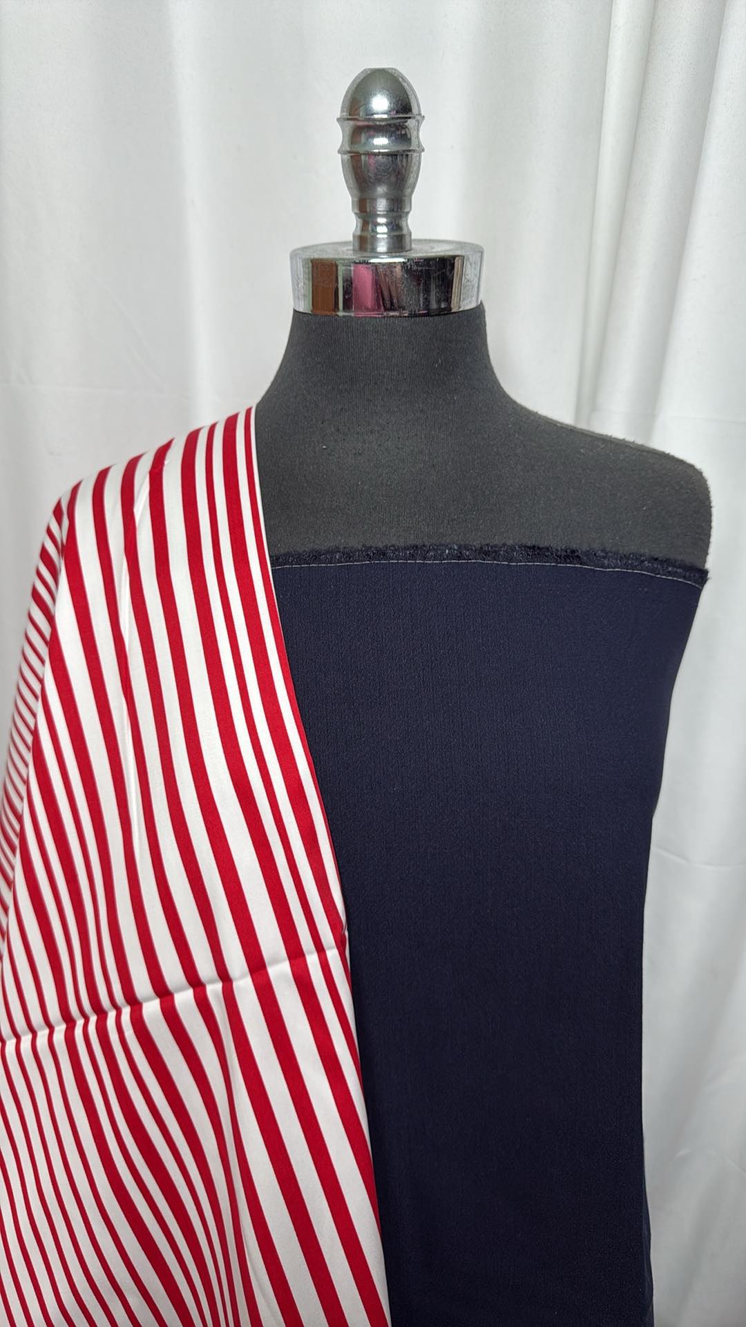 NAVY/RED STRIPE BUNDLE : 2YD Navy Millennium & 2YD Red Stripe C/S Sateen Woven : A27108