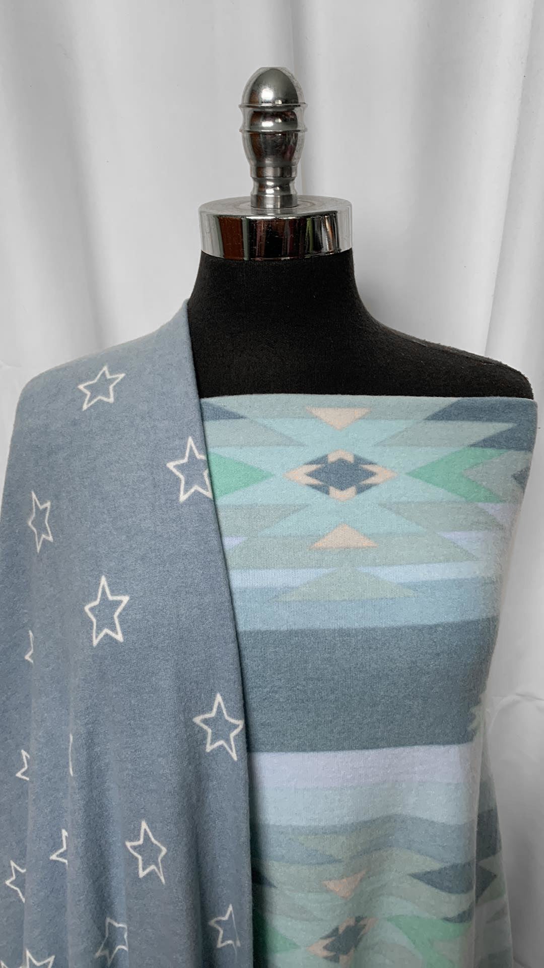 BLUE SOUTHWEST/STAR BUNDLE : 2YD Blue Star Brushed Hacci SK & 2YD Blue Southwest Brushed Hacci SK : A2041