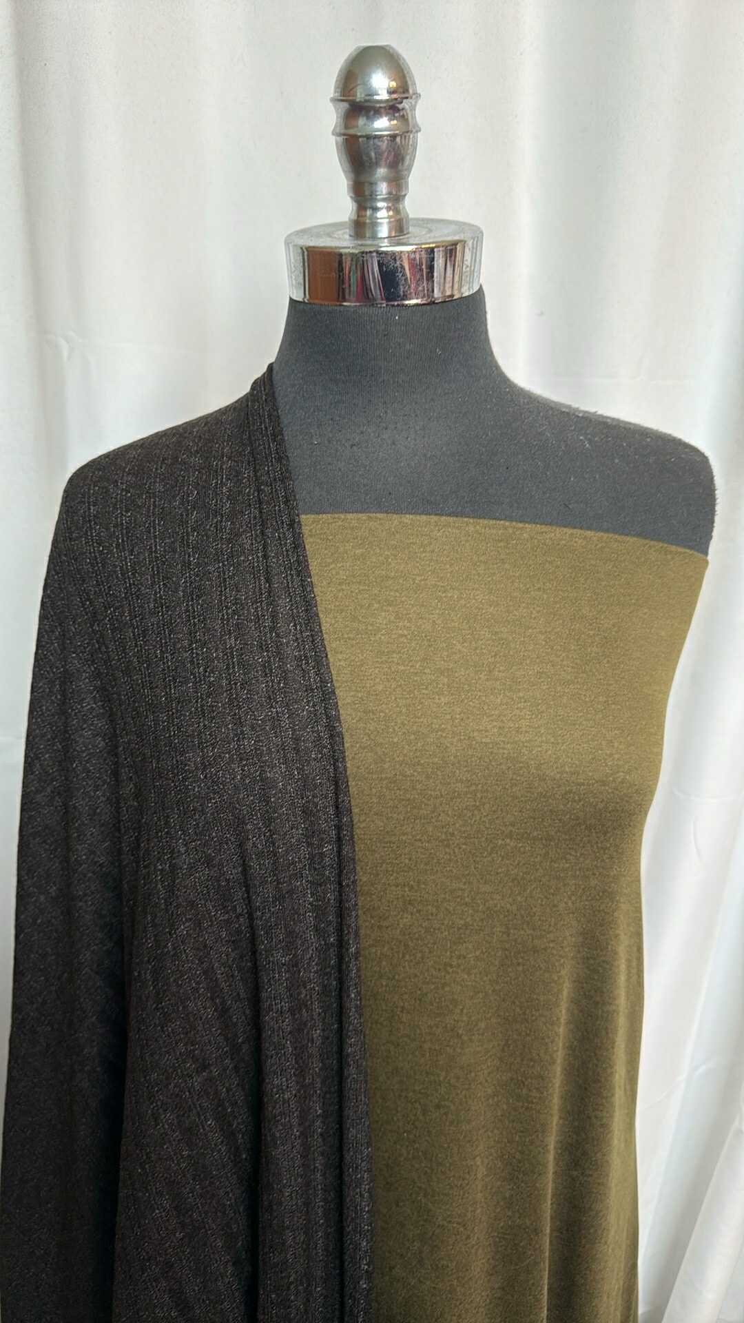 DARK OLIVE/BLACK CABLE BUNDLE : 2YD Dark Olive Featherweight PF & 3YD Heathered Black Cable SK : A28470