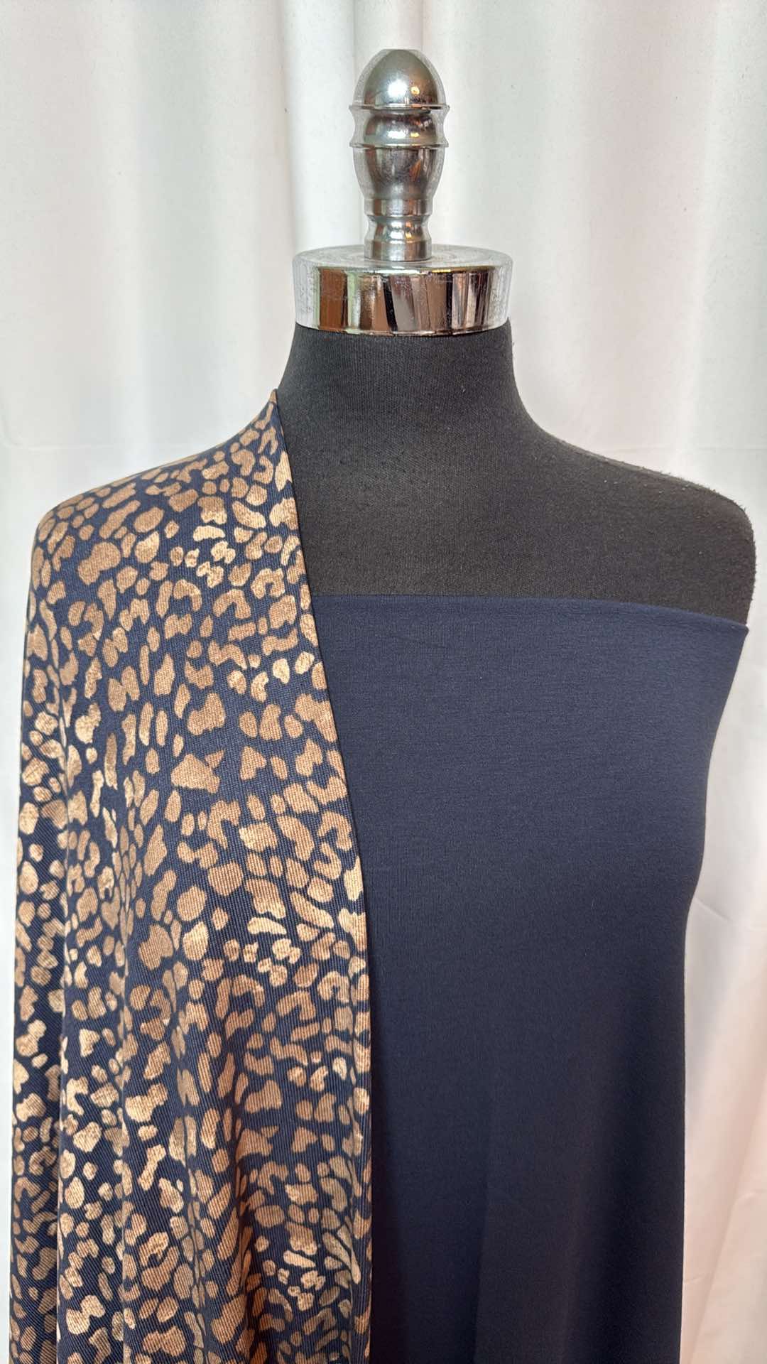 NAVY/BROWN LEOPARD BUNDLE : 2YD Navy C/P/S & 2YD Navy/Brown Leopard Oakley SK : A26808