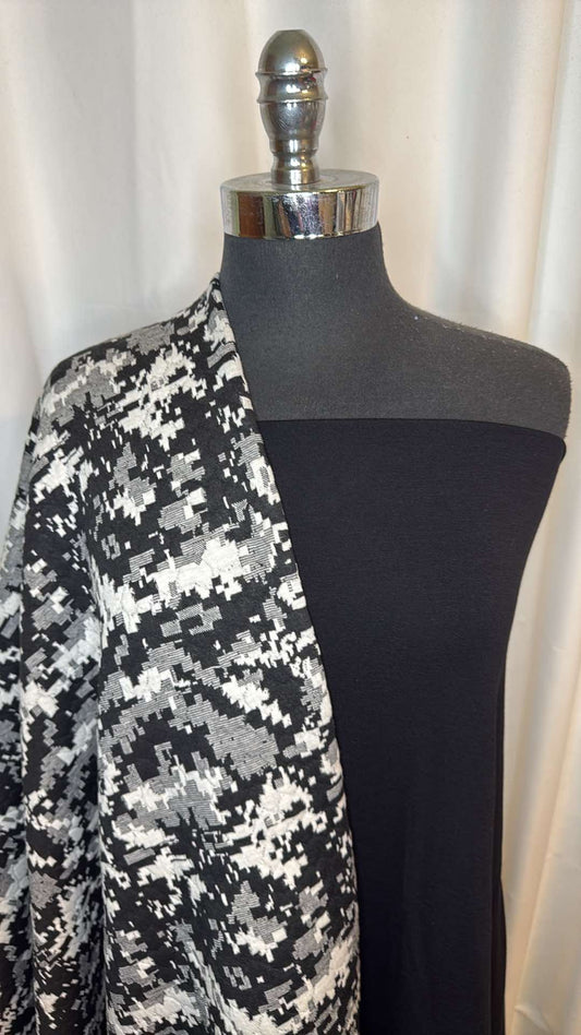 BLACK/DIGI BUNDLE : 2YD Black Modal FT & 2YD Digi Quilted : A26712