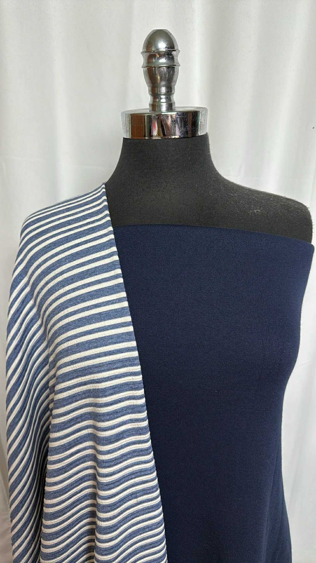 NAVY/TEXTURED STRIPE BUNDLE : 2YD Navy Sweatshirt Fleece (72" Wide) & 2YD Stripe Textured DK : A29246