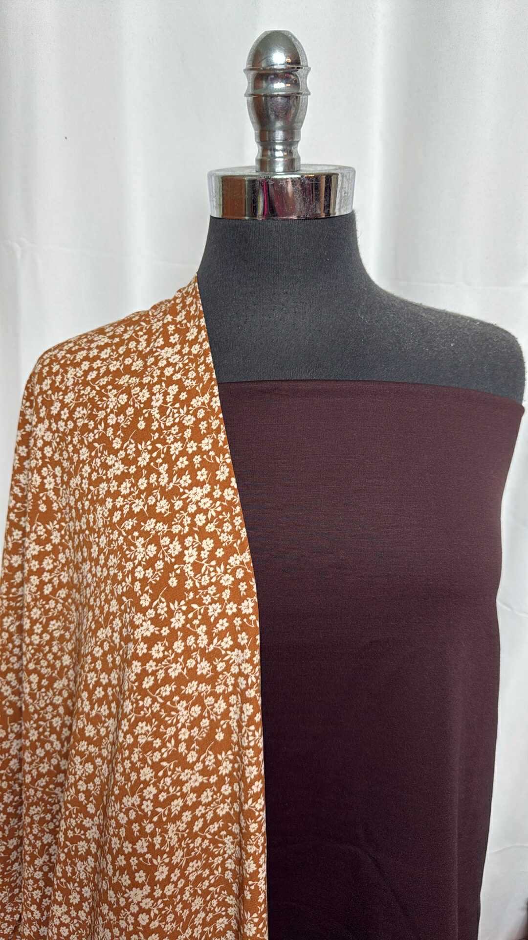 DARK BROWN/DITSY FLORAL BUNDLE : 3YD Dark Brown Nylon Ponte & 2.5YD Ditsy Floral Poly Woven : A29021