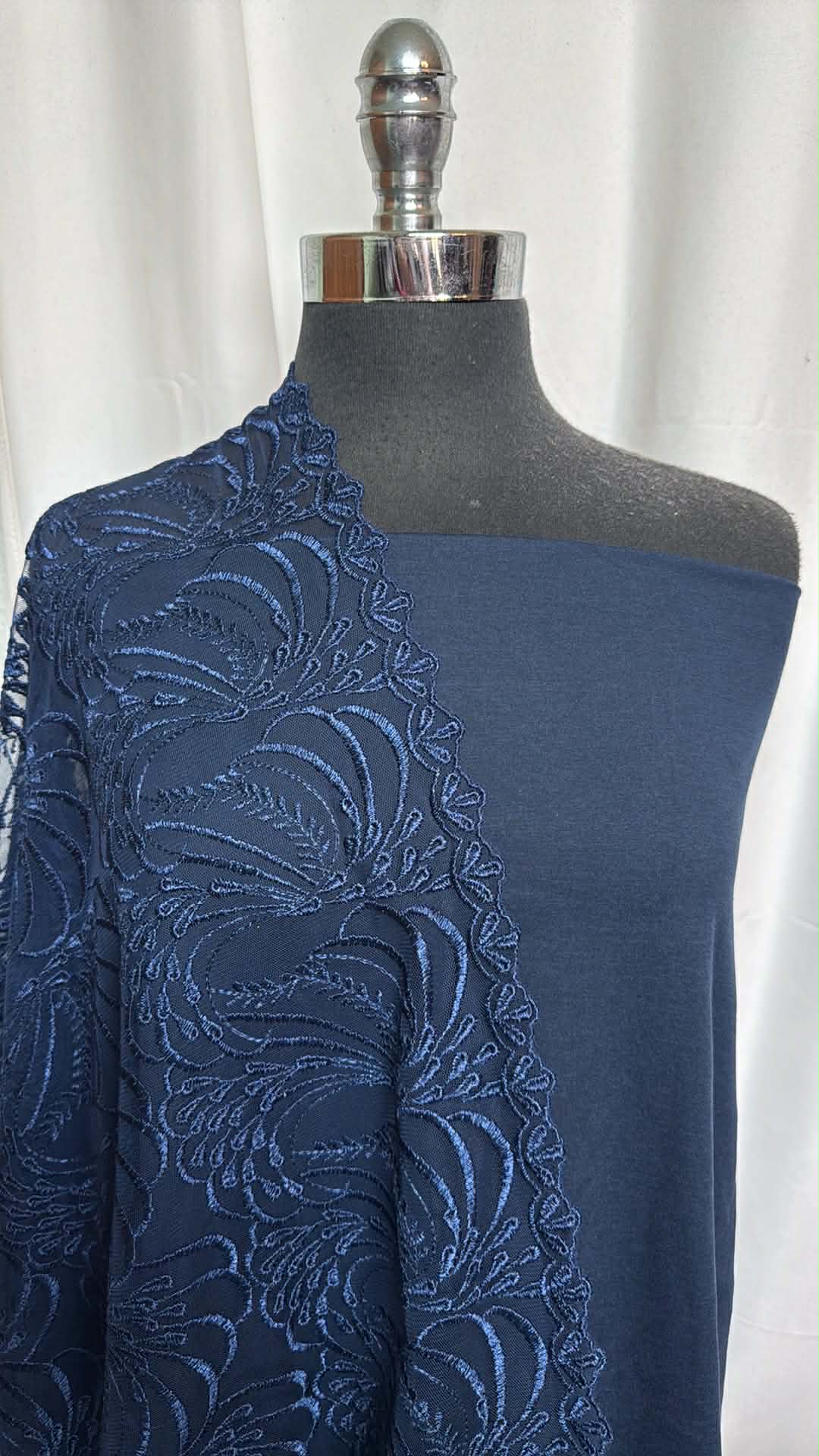 NAVY/EMBROIDERED MESH BUNDLE : 2YD Navy Peached PF & 2.5YD Double-Border Embroidered Mesh : A29521