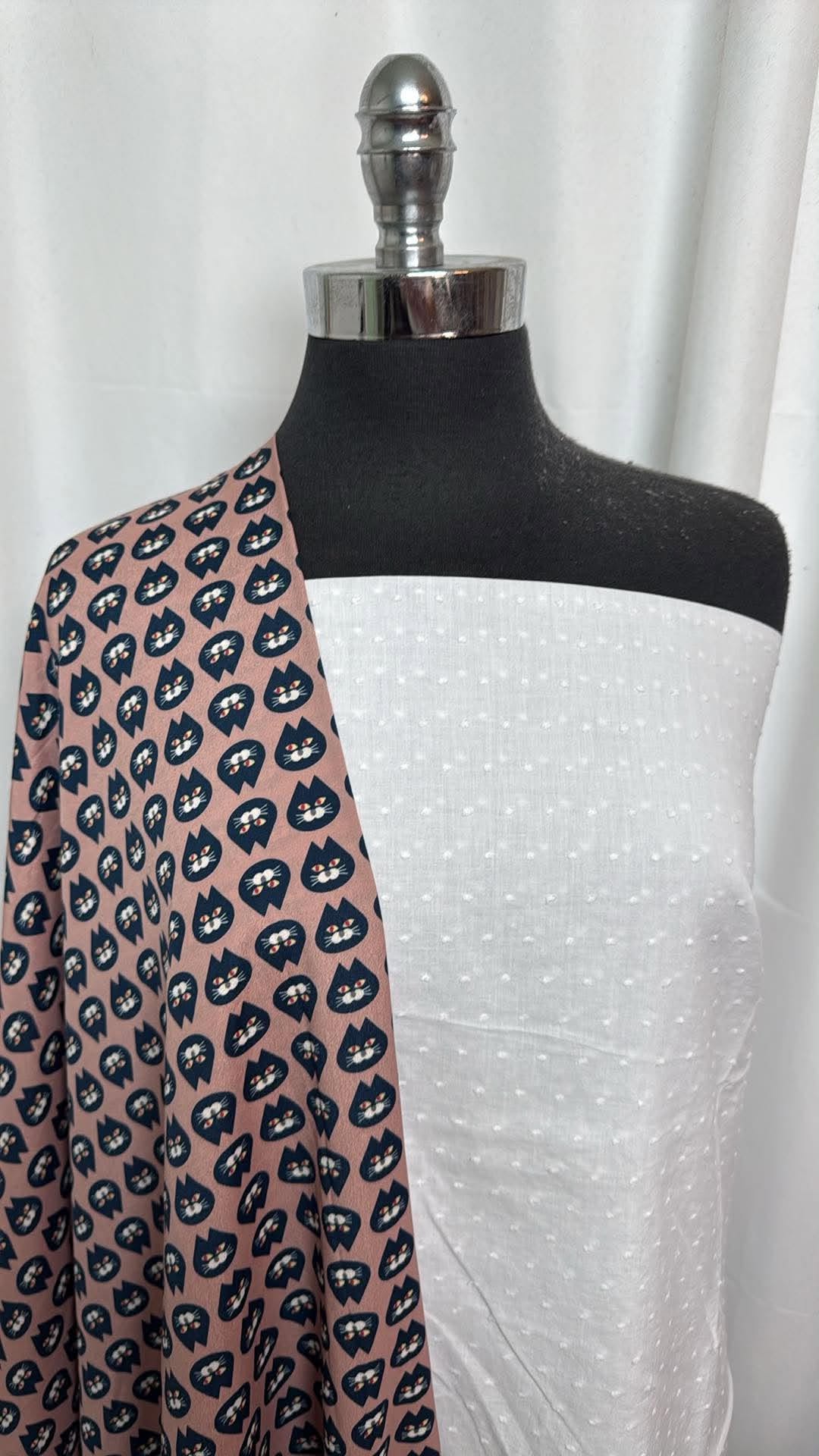 WHITE SWISS DOT/CATS BUNDLE : 2YD White Swiss Dot Cotton Woven & 2YD Cats PWD (100% Poly) : A31094