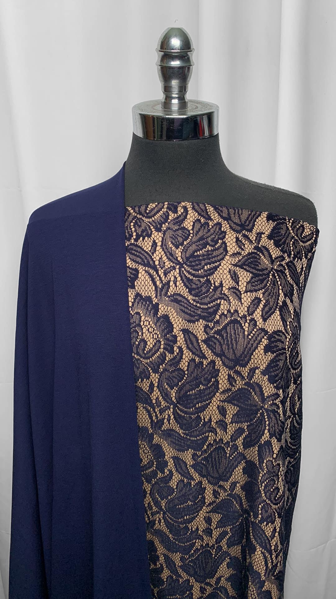 NAVY/LACE BUNDLE : 2YD Bonded Lace & 2YD Navy MVC : A25457