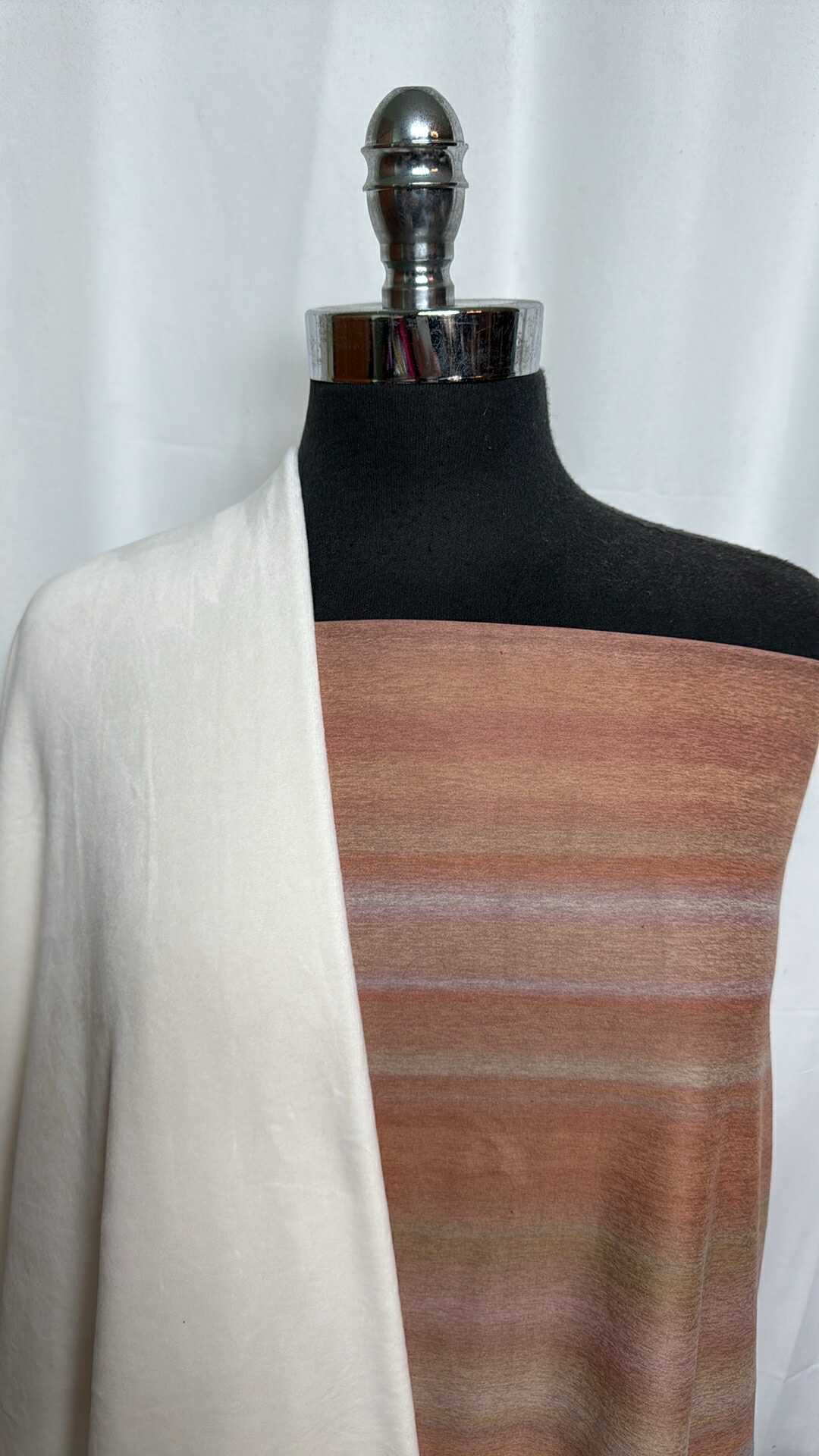 DESERT STRIPE/PLUSH BUNDLE : 1.5YD Desert Stripe Peached PF & 1.5YD Velvet Plush : A29139