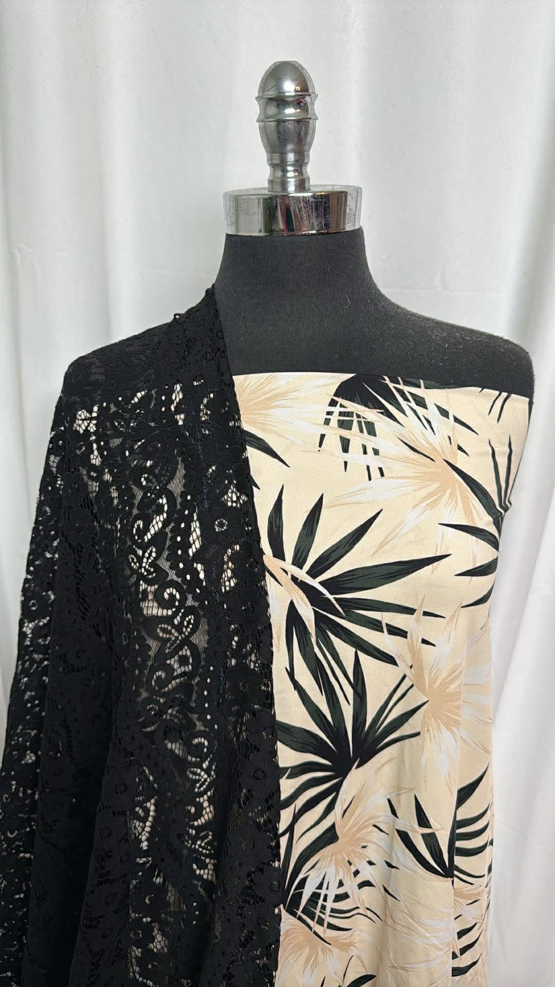 BLACK LACE/LEAVES BUNDLE : 2YD Leaves N/S Swim & 2YD Black Lace : A30170