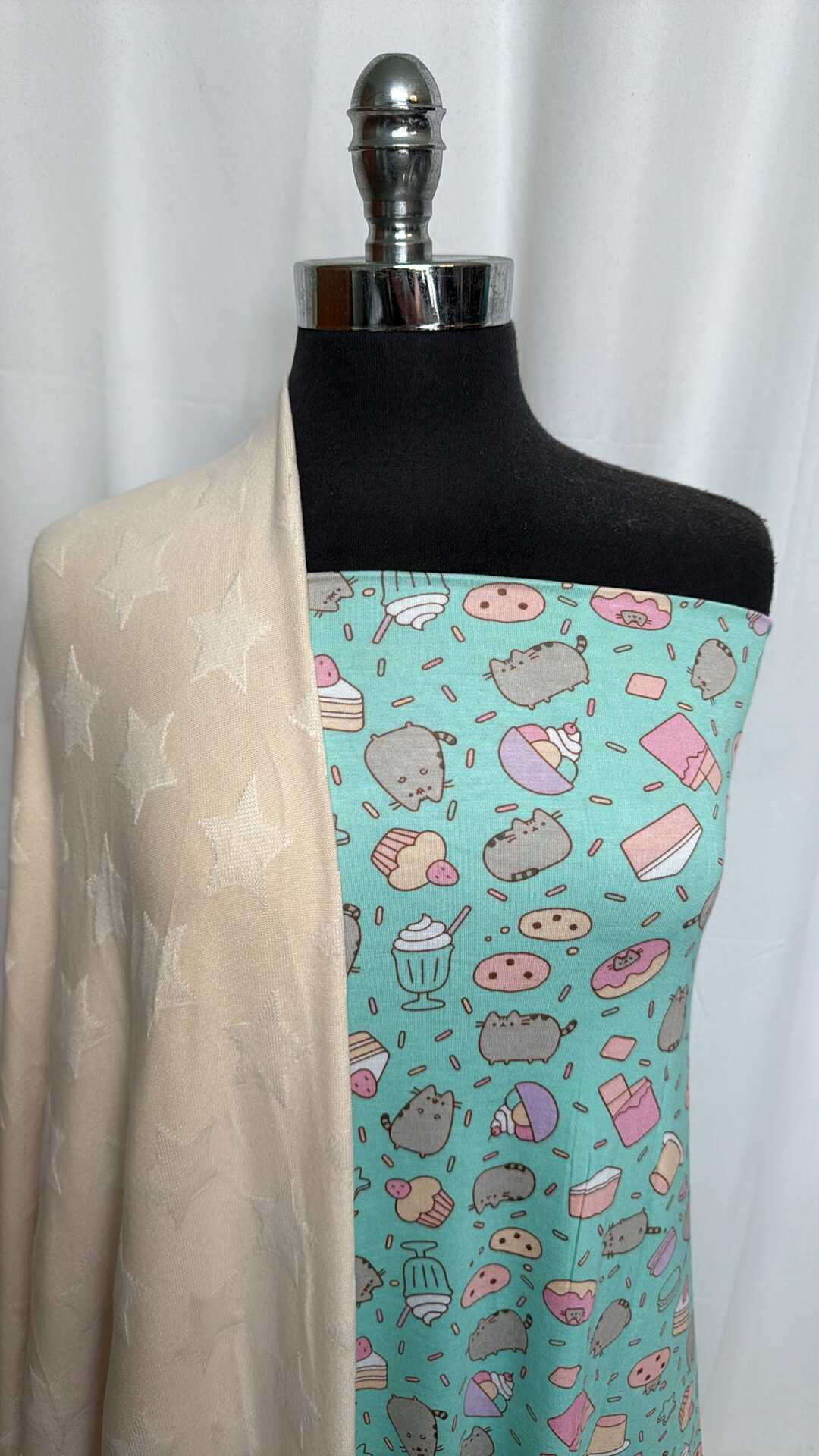 CREAM STAR/PUSHEEN CAT BUNDLE : 2YD Cream Star Oakley SK & 2YD Pusheen Cat Modal : A29278