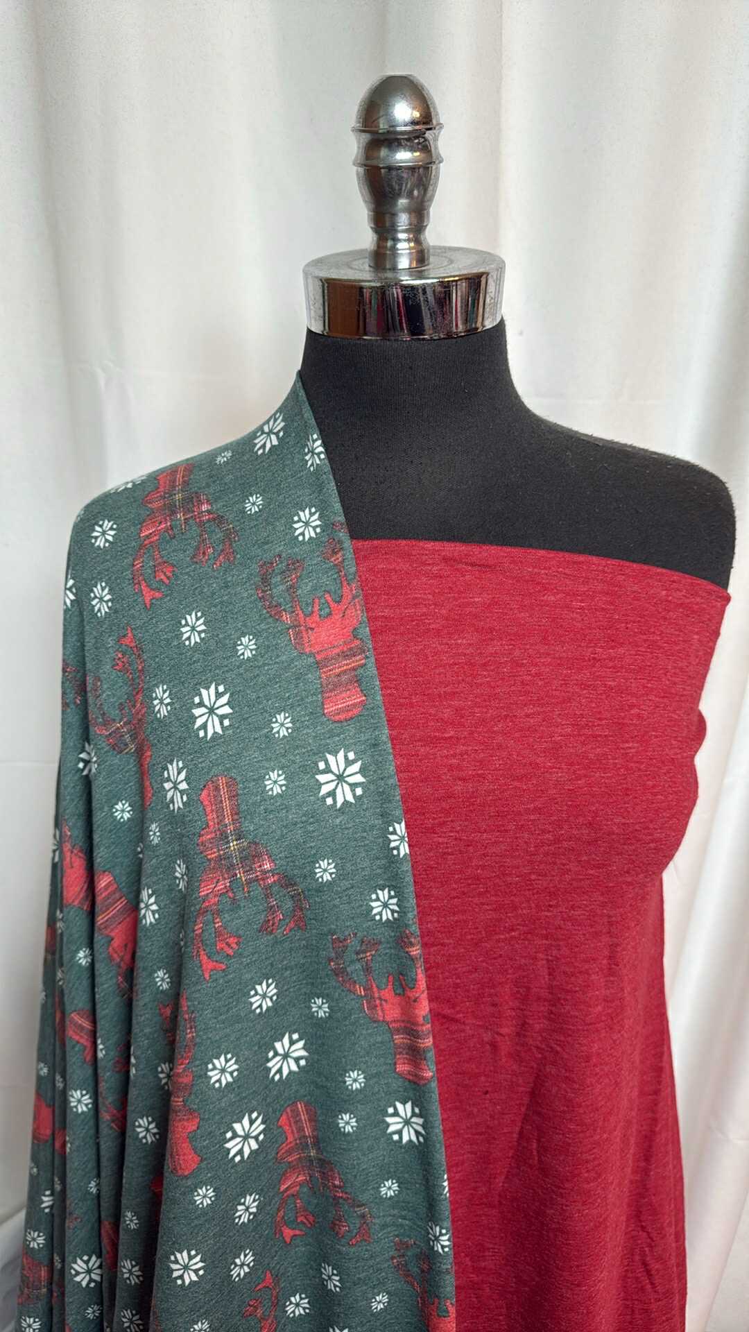 RED/PLAID DEER BUNDLE : 2YD Red C/P & 2YD Hunter/Plaid Deer PRS FT : A28574