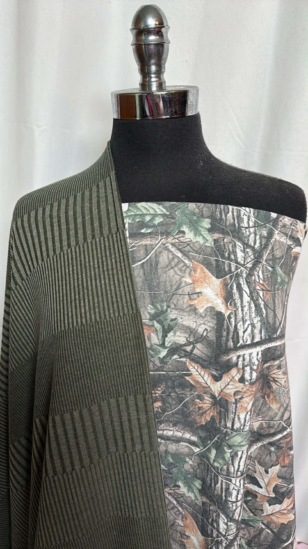 CAMO/OLIVE RIB BUNDLE : 1.5YD Camo P/C Jersey & 2YD Olive Variegated Rib SK : A29790