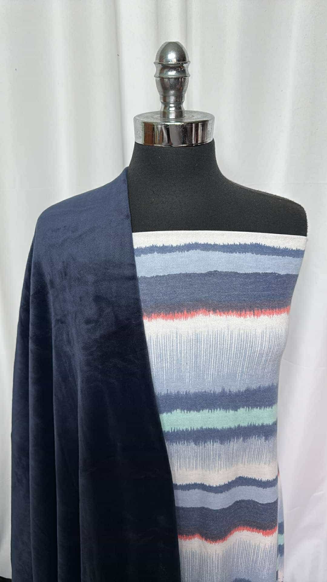 NAVY PLUSH/STRIPE BUNDLE : 2YD Navy Velvet Plush & 2YD Variegated Stripe PRS FT : A26906