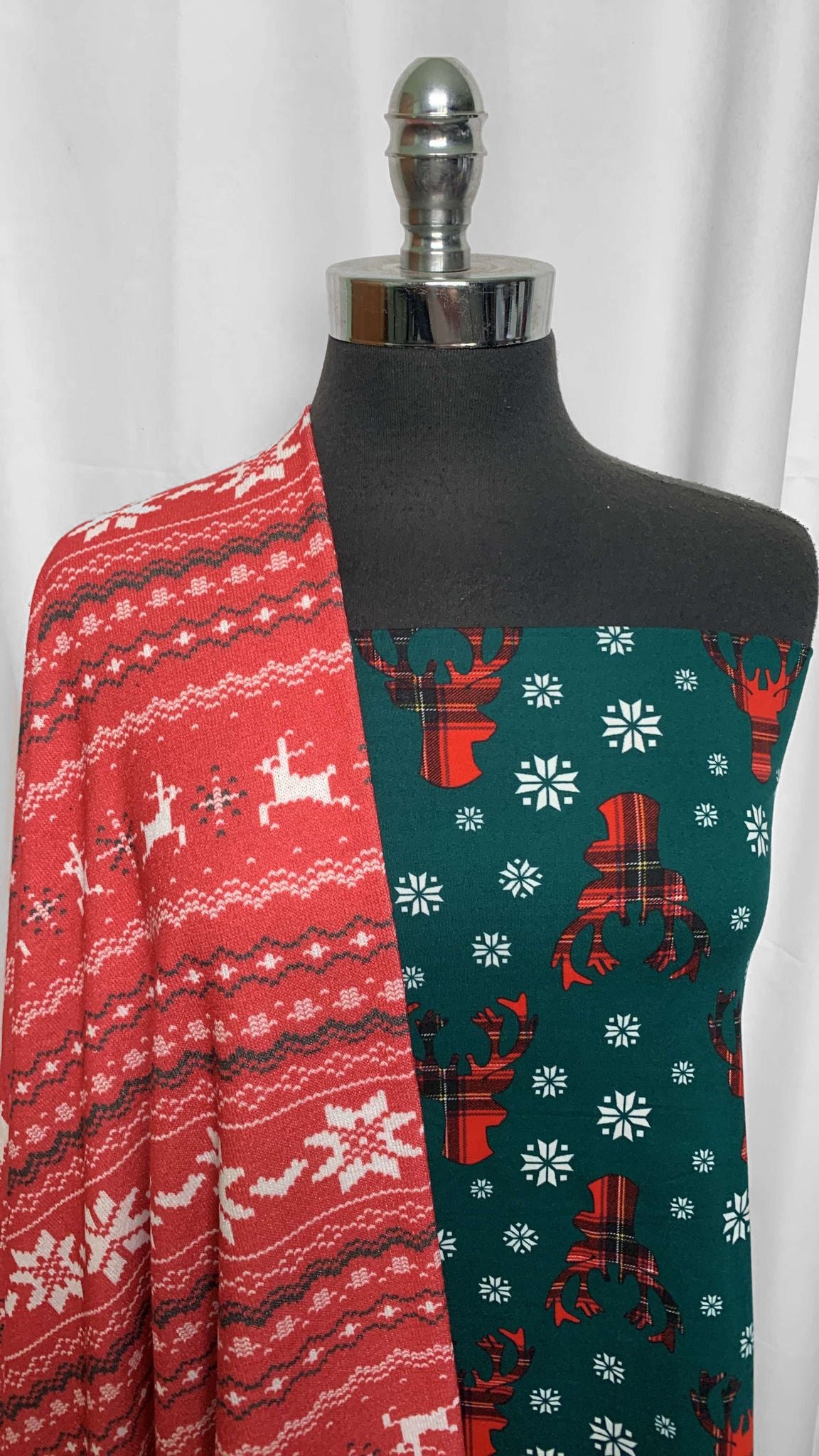 DEER/SNOWFLAKE STRIPE BUNDLE : 1+YD Red Snowflake Stripe Hacci SK & 2YD Hunter Plaid Deer DBP : A25788
