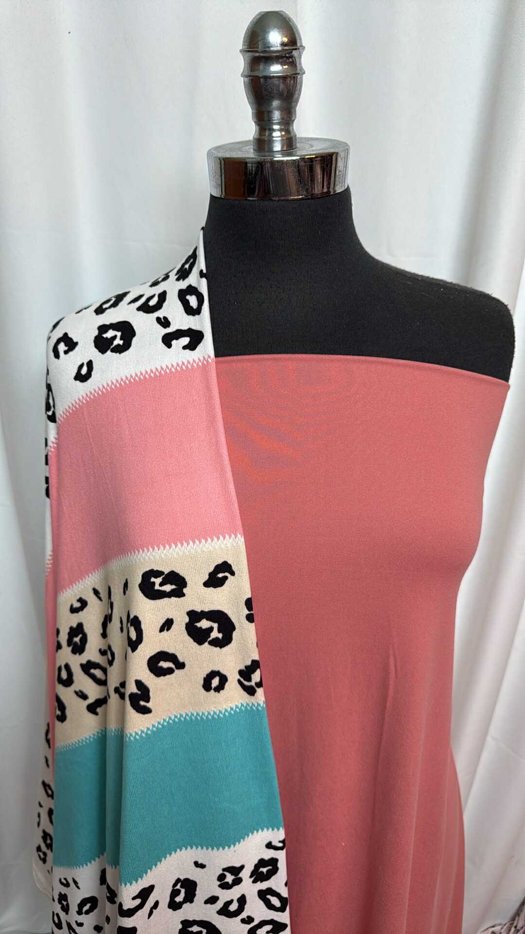 DARK BLUSH/LEOPARD STRIPE BUNDLE : 2YD Dark Blush DBP & 2YD Leopard Stripe Oakley SK : A27883