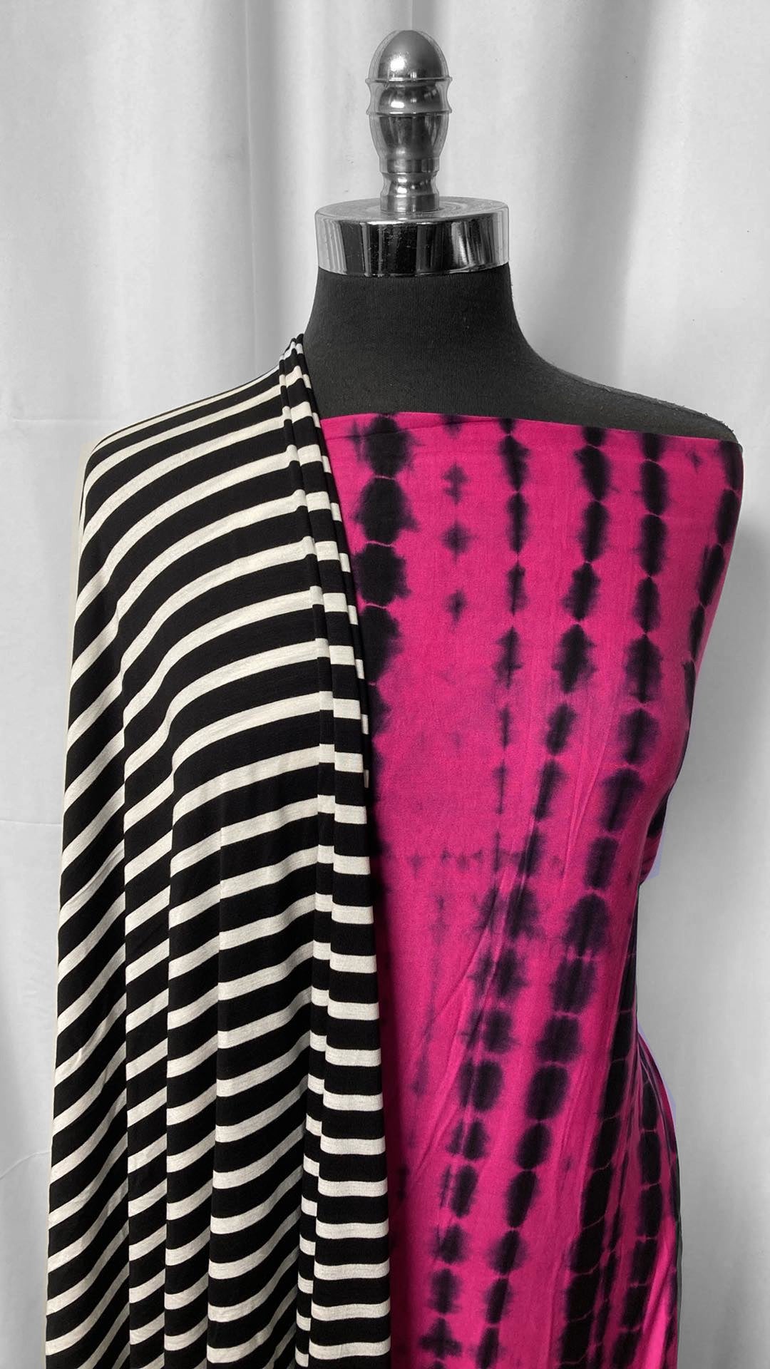 FUCHSIA TIE DYE/STRIPE BUNDLE : 2YD Fuchsia Tie Dye R/S & 2YD Stripe Bamboo : A25118