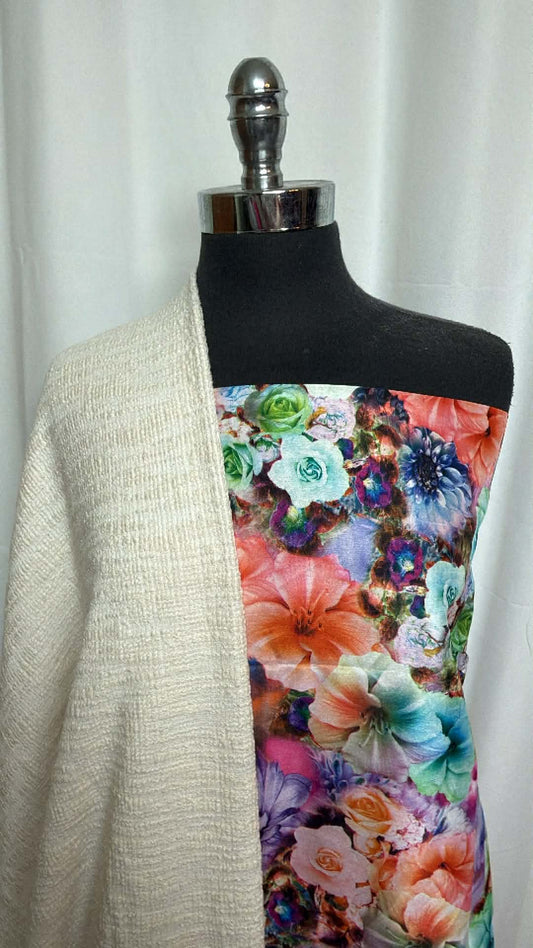 FLORAL/IVORY DOUBLE KNIT BUNDLE : 2YD Floral Poly Woven & 1+YD Ivory Cotton-Blend DK : A29443
