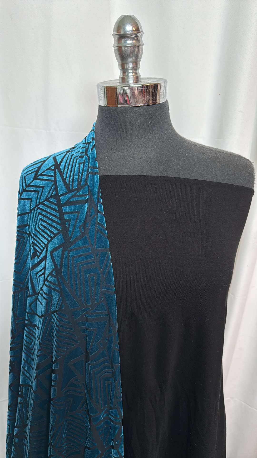 BLACK/VELVET BURNOUT BUNDLE : 2YD Black Heavy Modal & 2YD Velvet Burnout : A27368
