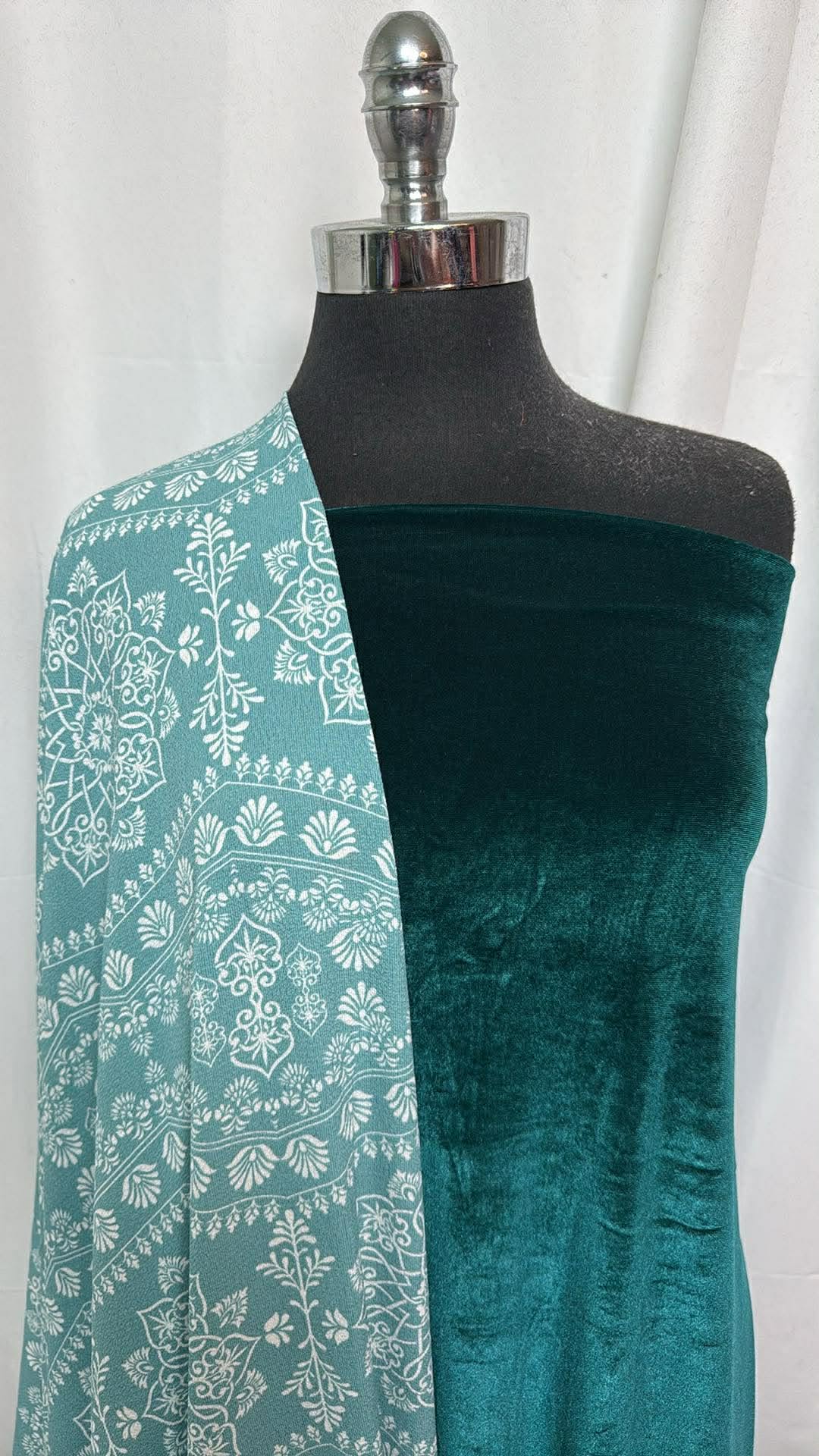 TEAL/MEDALLION BUNDLE : 2YD Teal Stretch Velvet & 2YD Medallion Bubble Crepe : A30441