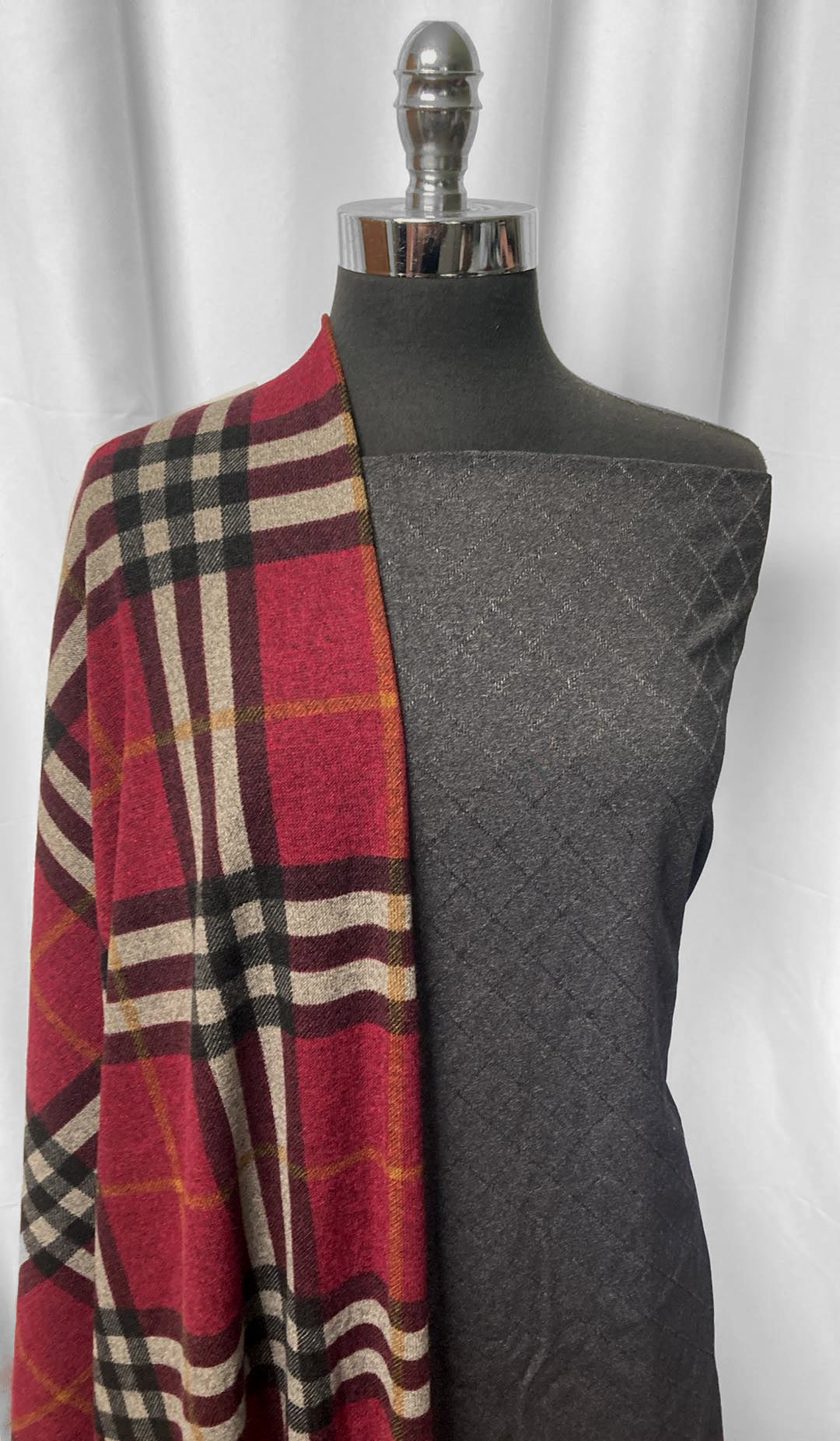 PLAID/FAUX QUILTED BUNDLE : 2YD Heathered Charcoal Faux Quilted & 2YD Burgundy Plaid Hacci SK : A24980