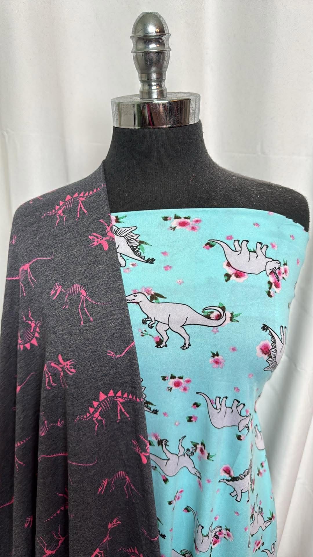 DOUBLE DINO BUNDLE : 30" Cut of Dino/Floral DBP & 1YD Dino PRS FT : A30363