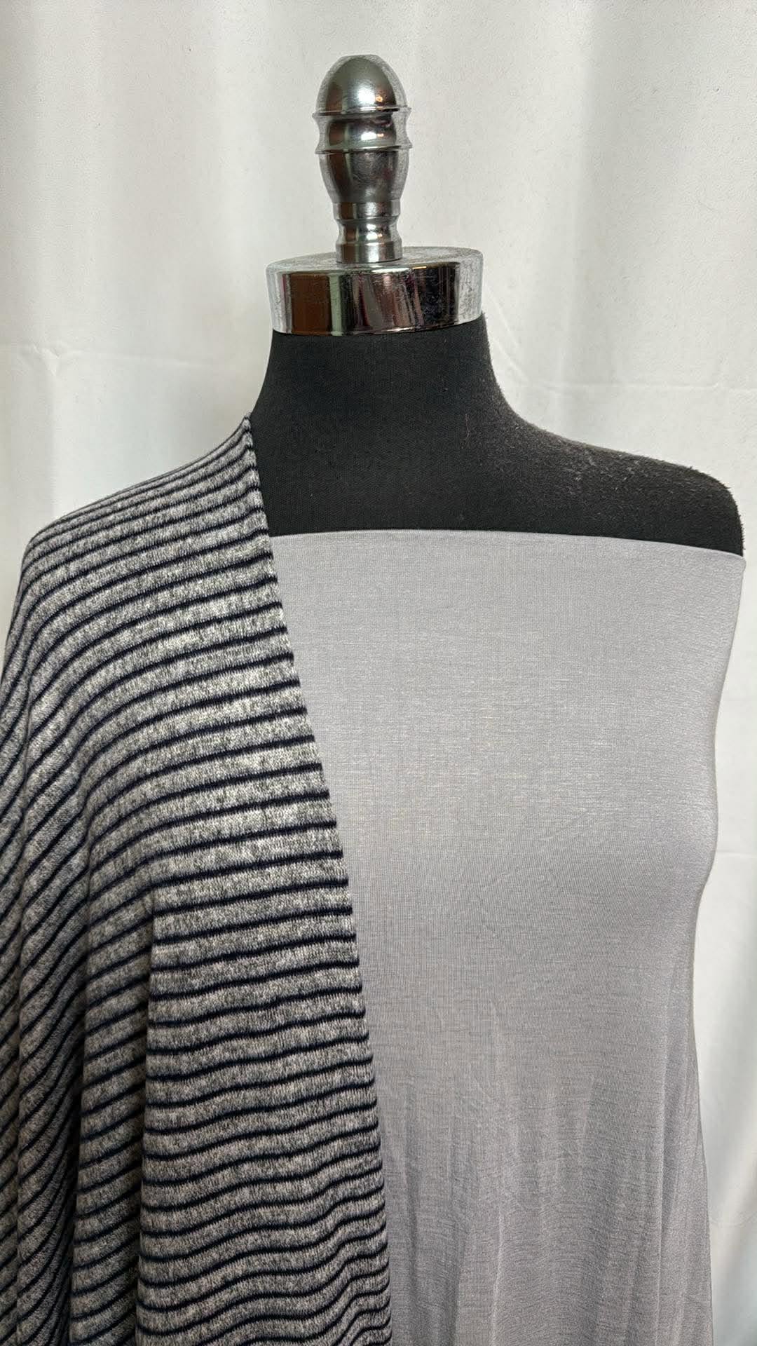 SILVER/NAVY STRIPE BUNDLE : 2YD Silver R/S & 2YD Navy Stripe Brushed Hacci SK : A30032