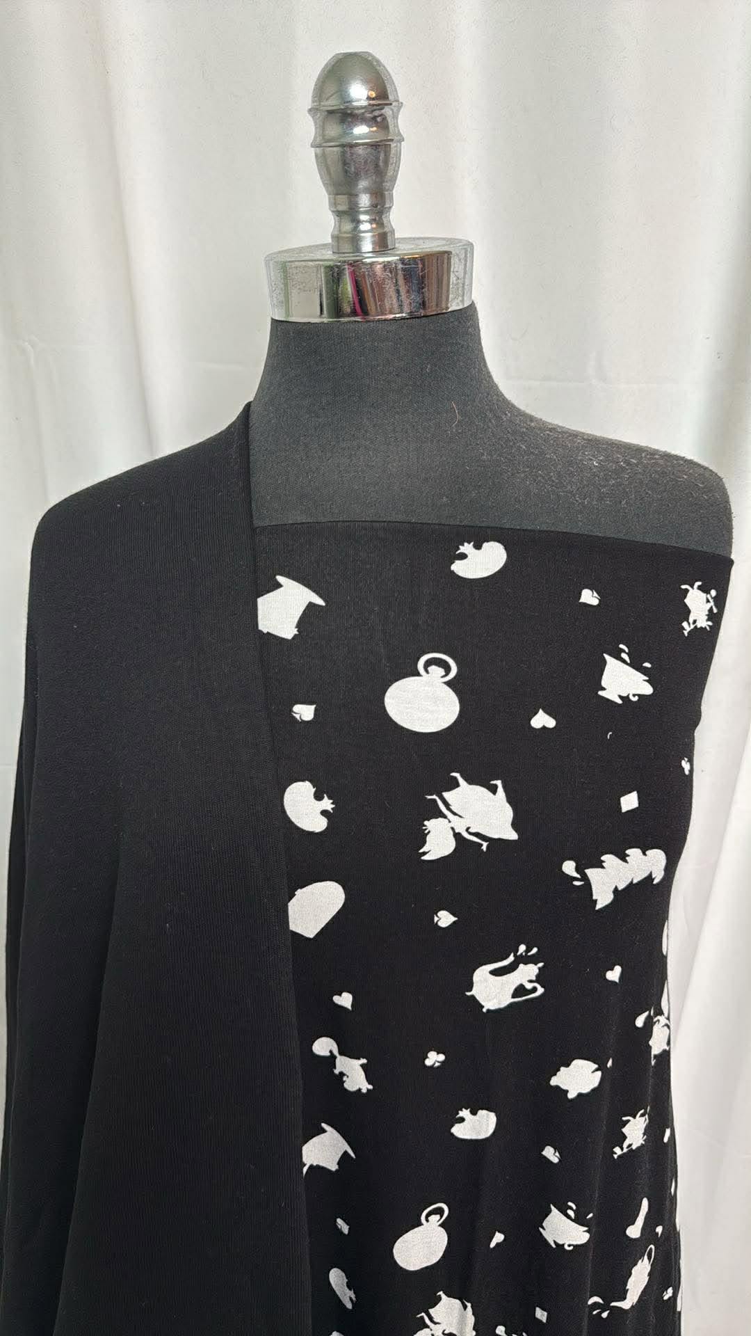 FALLING GIRL BUNDLE : 2YD Falling Girl R/S & 2YD Black Sweatshirt Fleece (72" Wide) : A30159