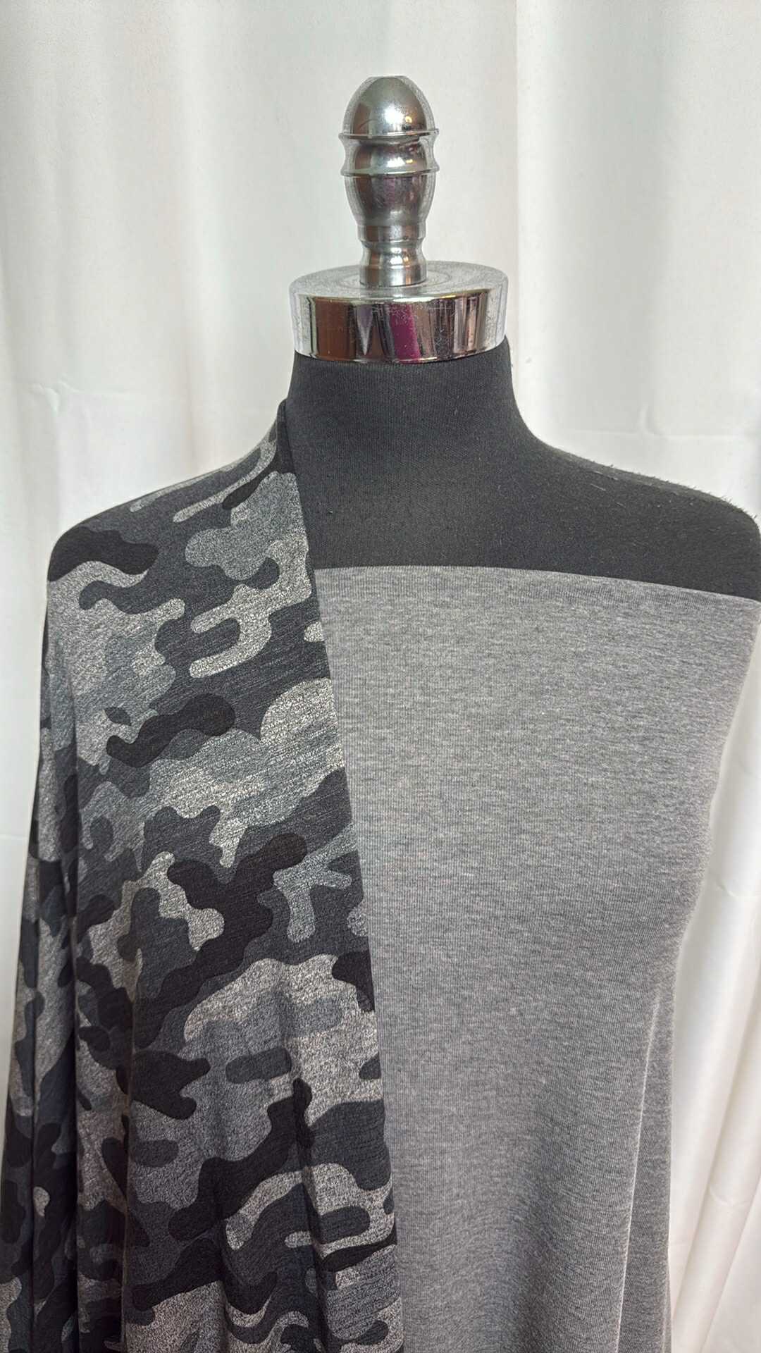GREY/CAMO BUNDLE : 2YD Grey Cotton 1x1 Rib & 2YD Camo C/S FT : A27803