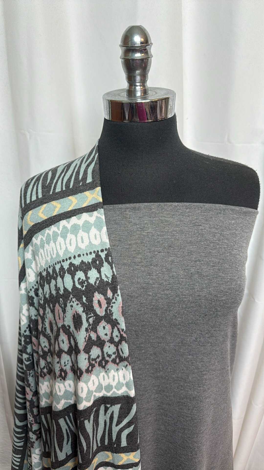 GREY/ANIMAL STRIPE BUNDLE : 2YD Grey Cotton 1x1 Rib & 2YD Animal Stripe PRS FT : A27804