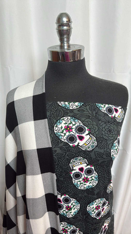 PLAID/SKULLS BUNDLE : 2YD Sugar Skulls DBP & 2YD Buffalo Plaid Oakley SK : A27806