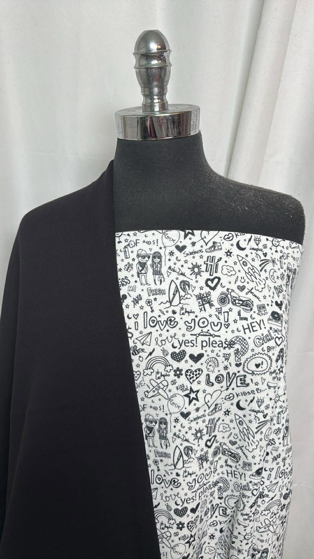 BLACK/WHITE DOODLE BUNDLE : 2YD Black/White Doodle Heavy Cotton FT & 2YD Black Brushed Heavy Cotton FT : A30520