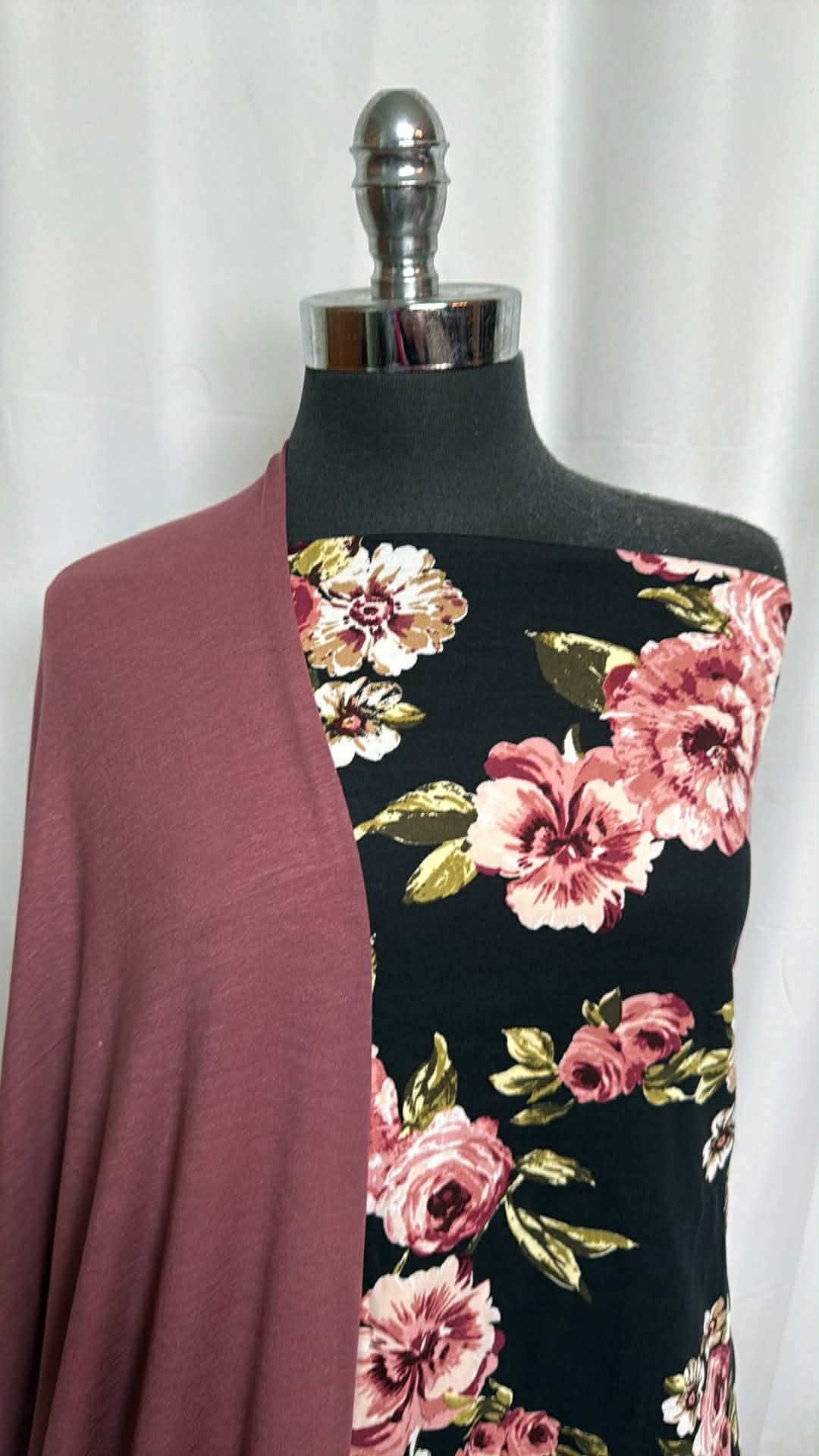 MAUVE/BLACK FLORAL BUNDLE : 2YD Mauve R/S & 1+YD Black Floral DBP : A29414