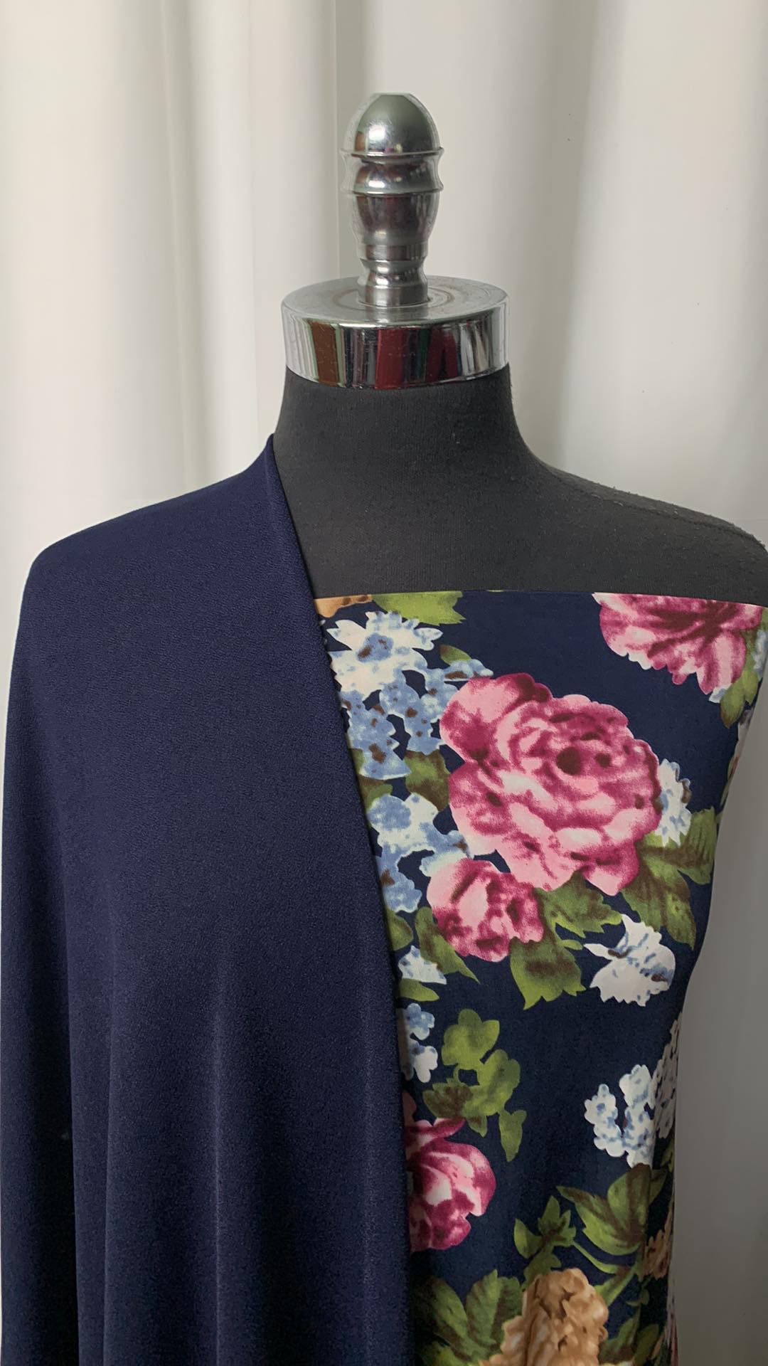 NAVY/FLORAL BUNDLE : 2YD Navy P/S Crepe Jersey & 2YD Navy Floral ITY : A25057