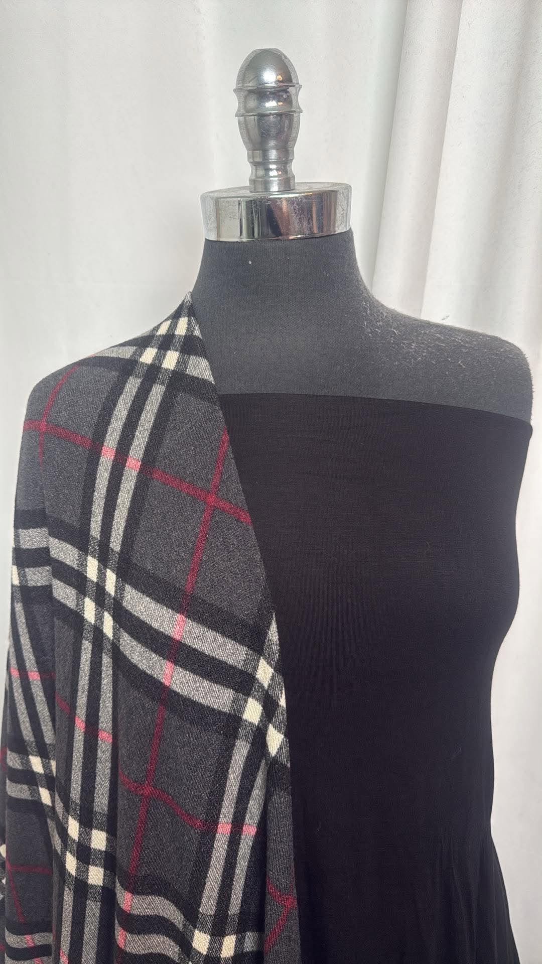 BLACK/PLAID BUNDLE : 2YD Plaid Hacci SK & 2.5YD Black Modal : A30886