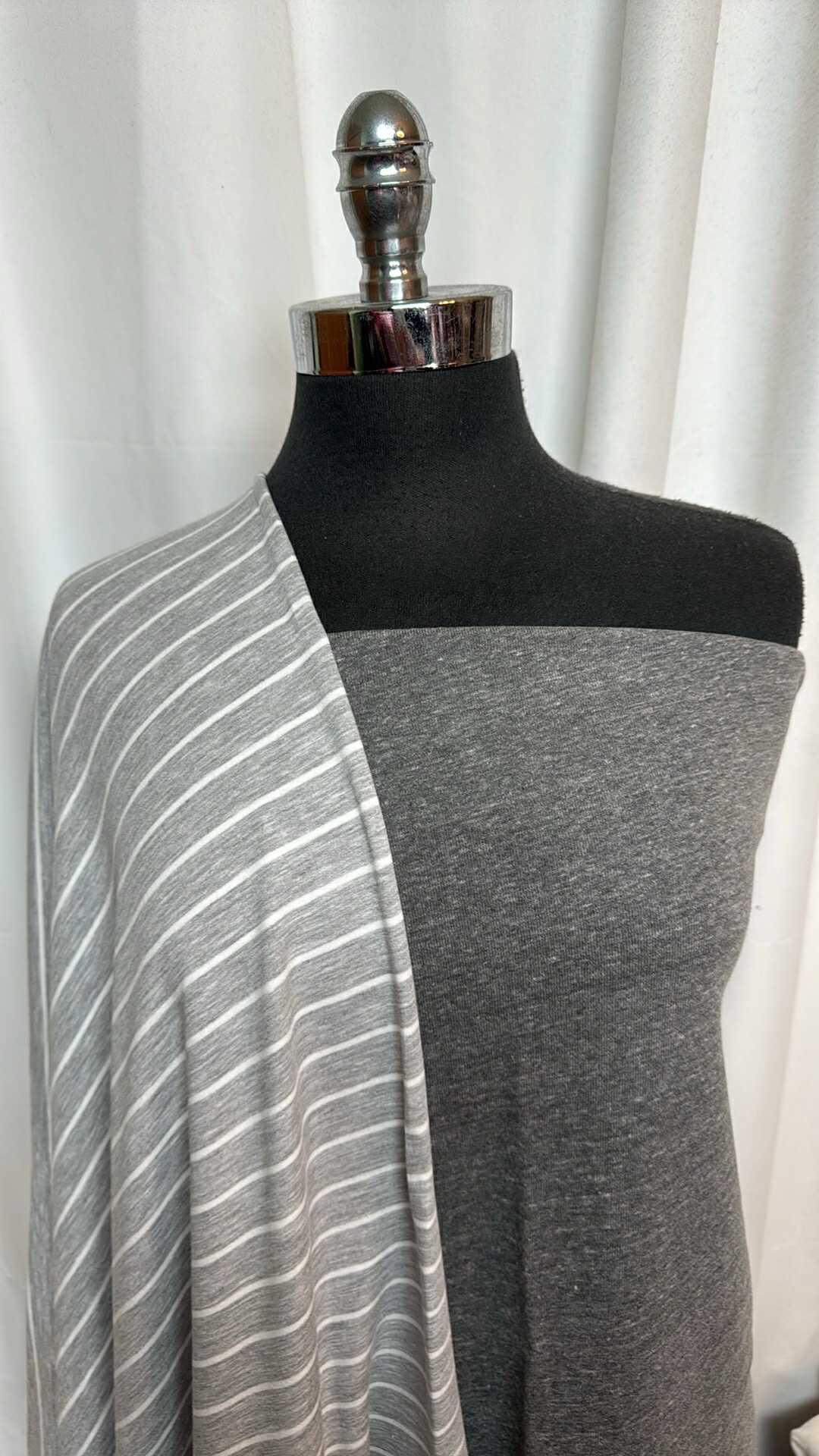 TRIBLEND/GREY STRIPE BUNDLE : 1YD Charcoal Triblend Fleece & 2YD Grey Stripe C/S FT : A28816