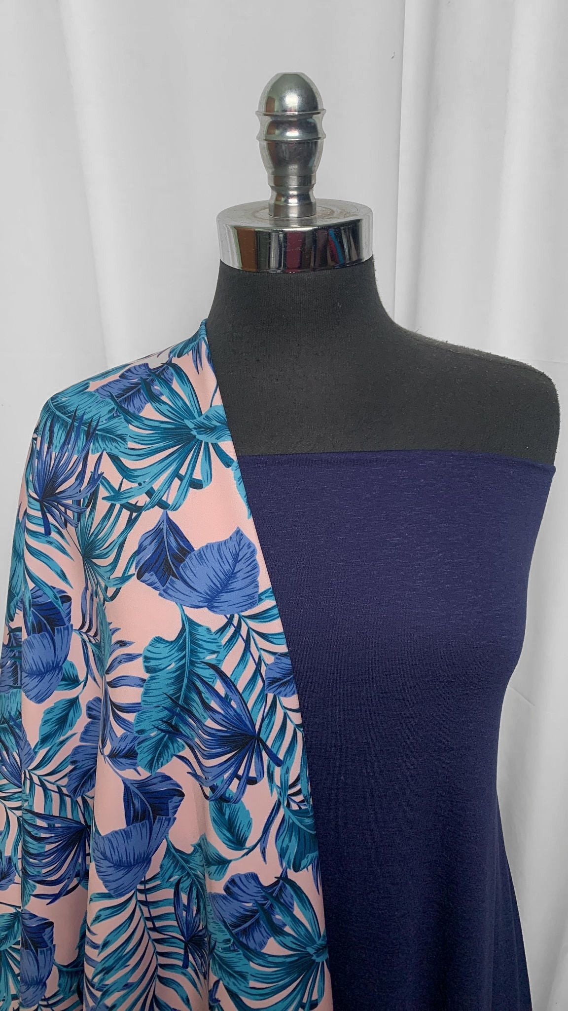 BLUE/PINK TROPIC BUNDLE : 2YD Blue/Pink Tropical Double-Sided Print Scuba (4-Way Stretch) & 2YD Navy R/S w/Linen : A25521