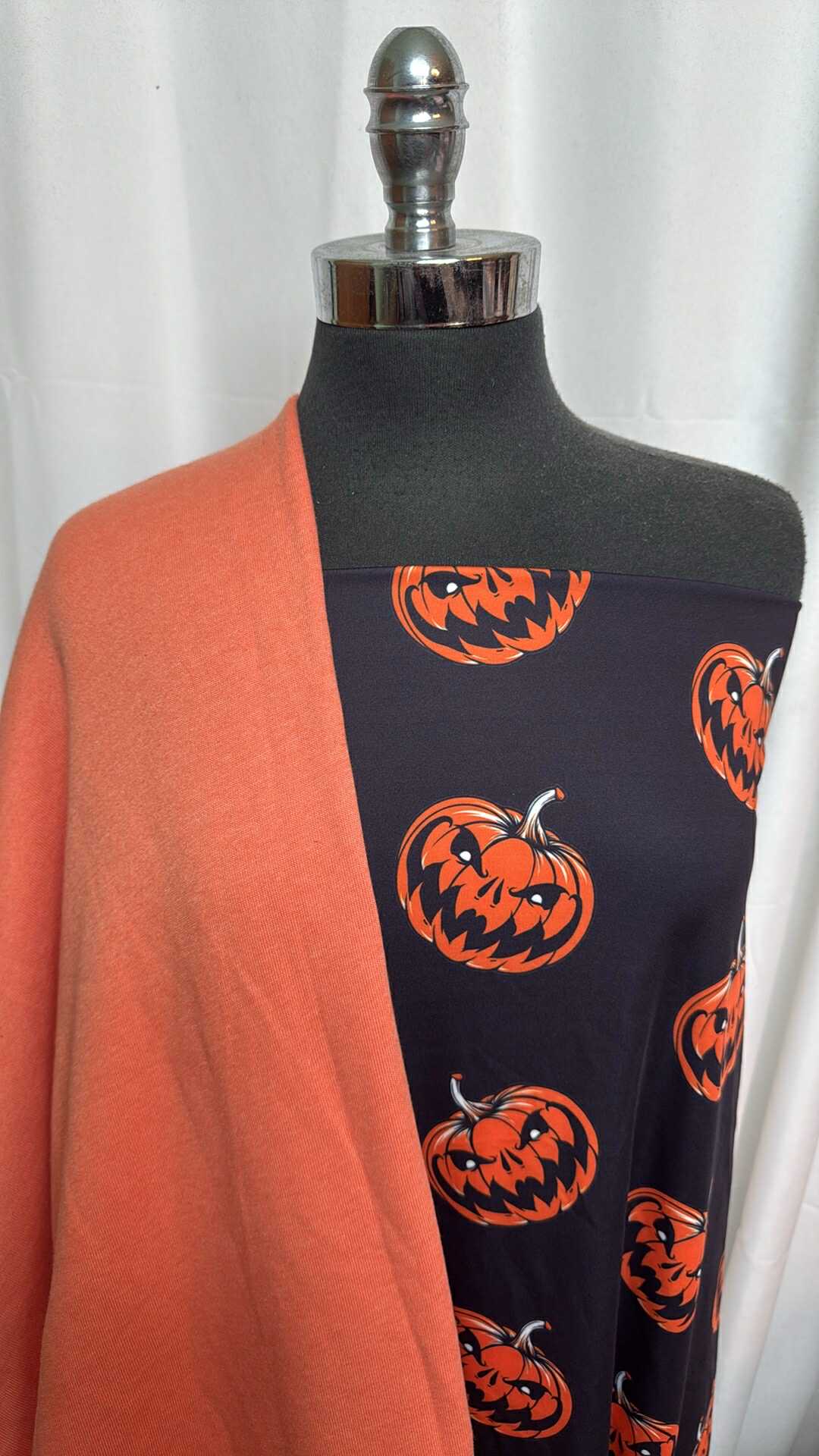 ORANGE/PUMPKIN BUNDLE : 2YD Pumpkin Yoga PF & 2YD Orange Sweatshirt Fleece (72" Wide) : A28166