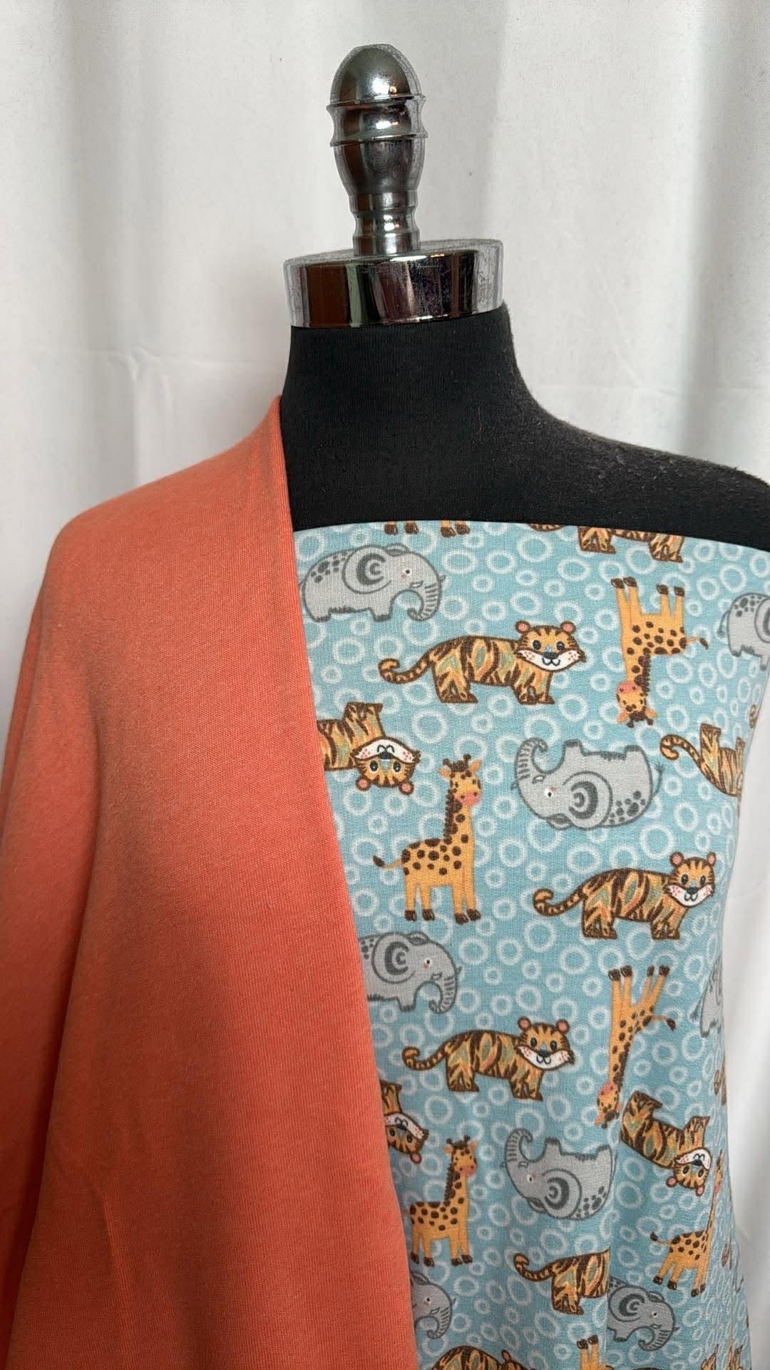 ORANGE/BABY ANIMALS BUNDLE : 2YD Orange Sweatshirt Fleece (72" Wide) & 2YD Baby Animals PRS FT : A30016