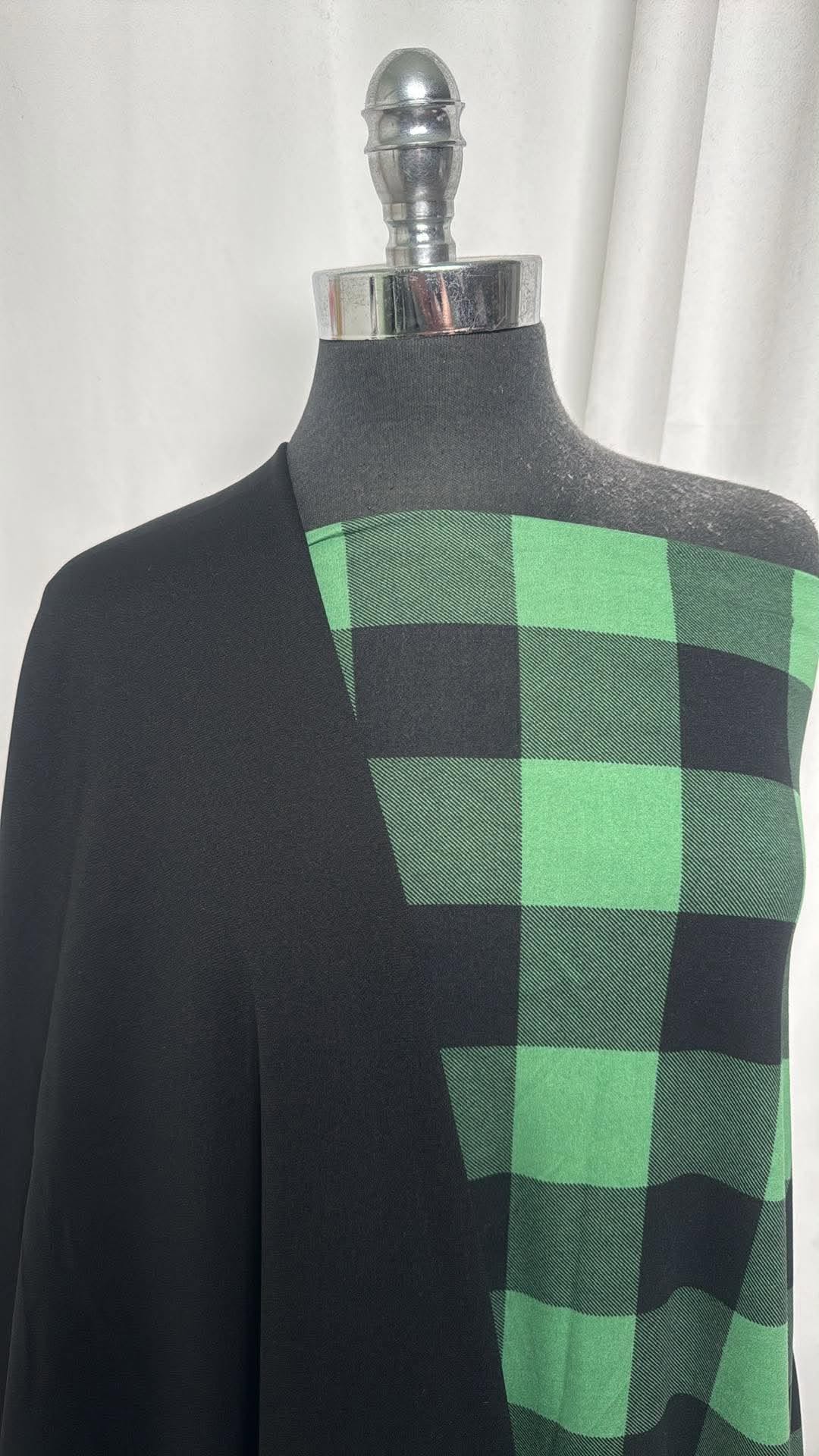 BLACK/GREEN PLAID BUNDLE : 3YD Green Plaid DBP & 2YD Black Jersey-Face Fleece : A30821